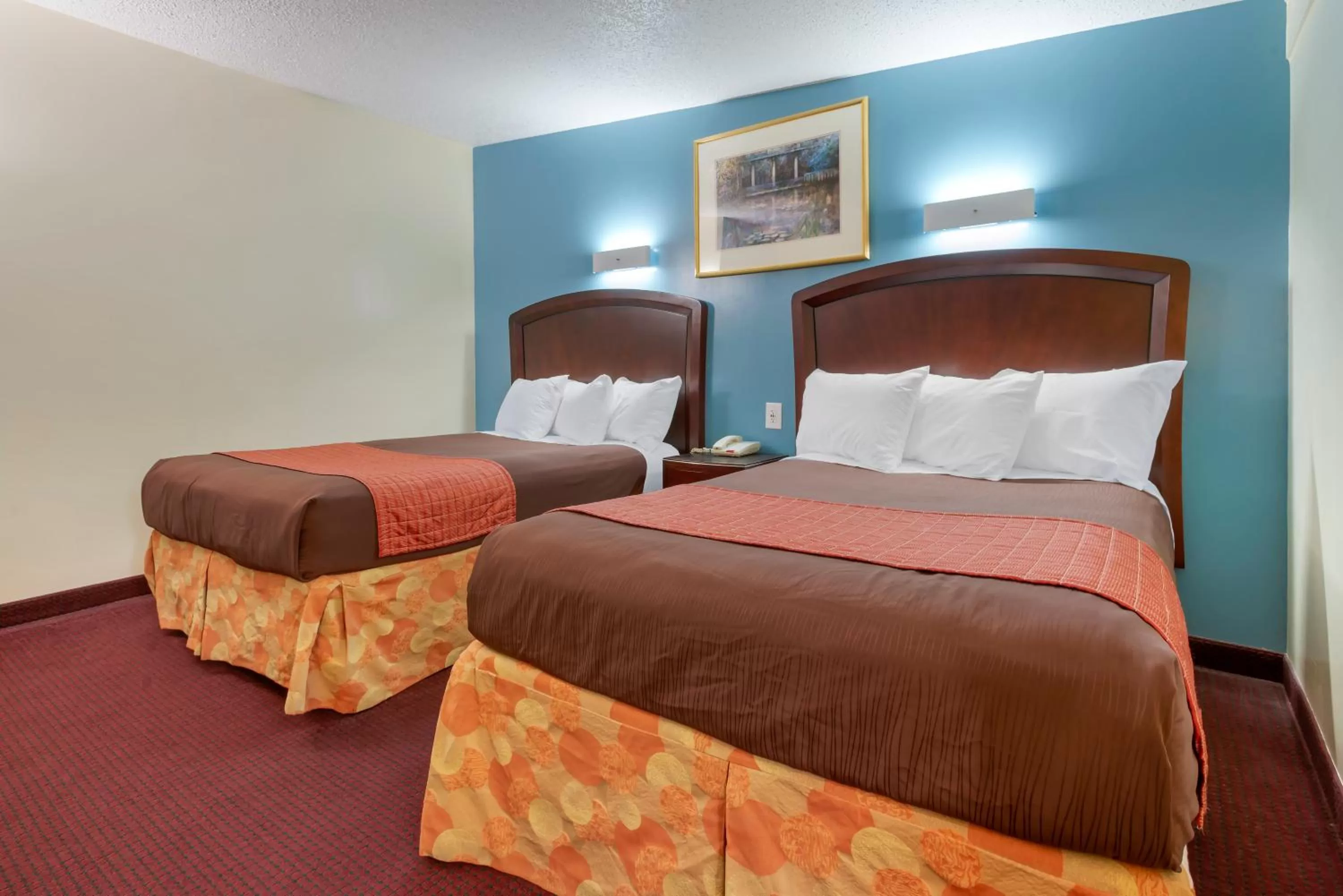 Bed in Rodeway Inn & Suites New Paltz - Hudson Valley