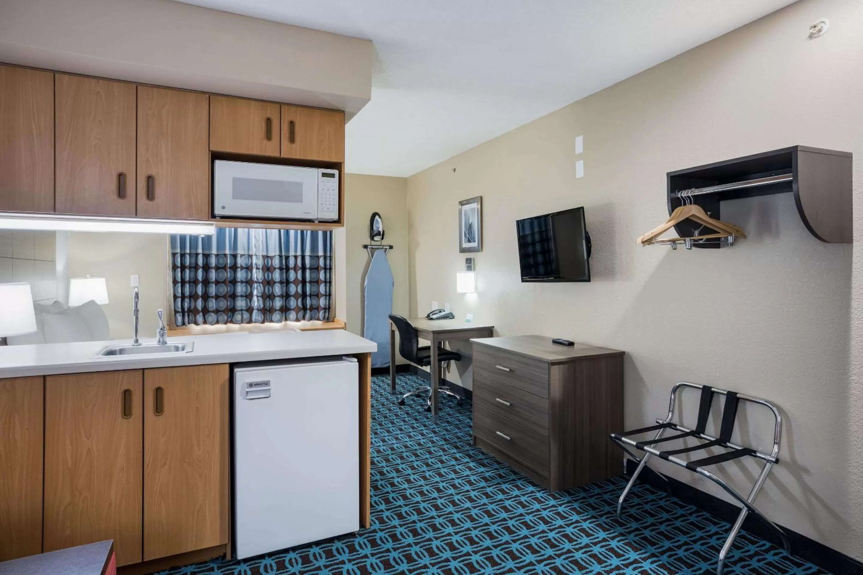 Photo of the whole room in Quality Inn & Suites Blue Springs - Kansas City