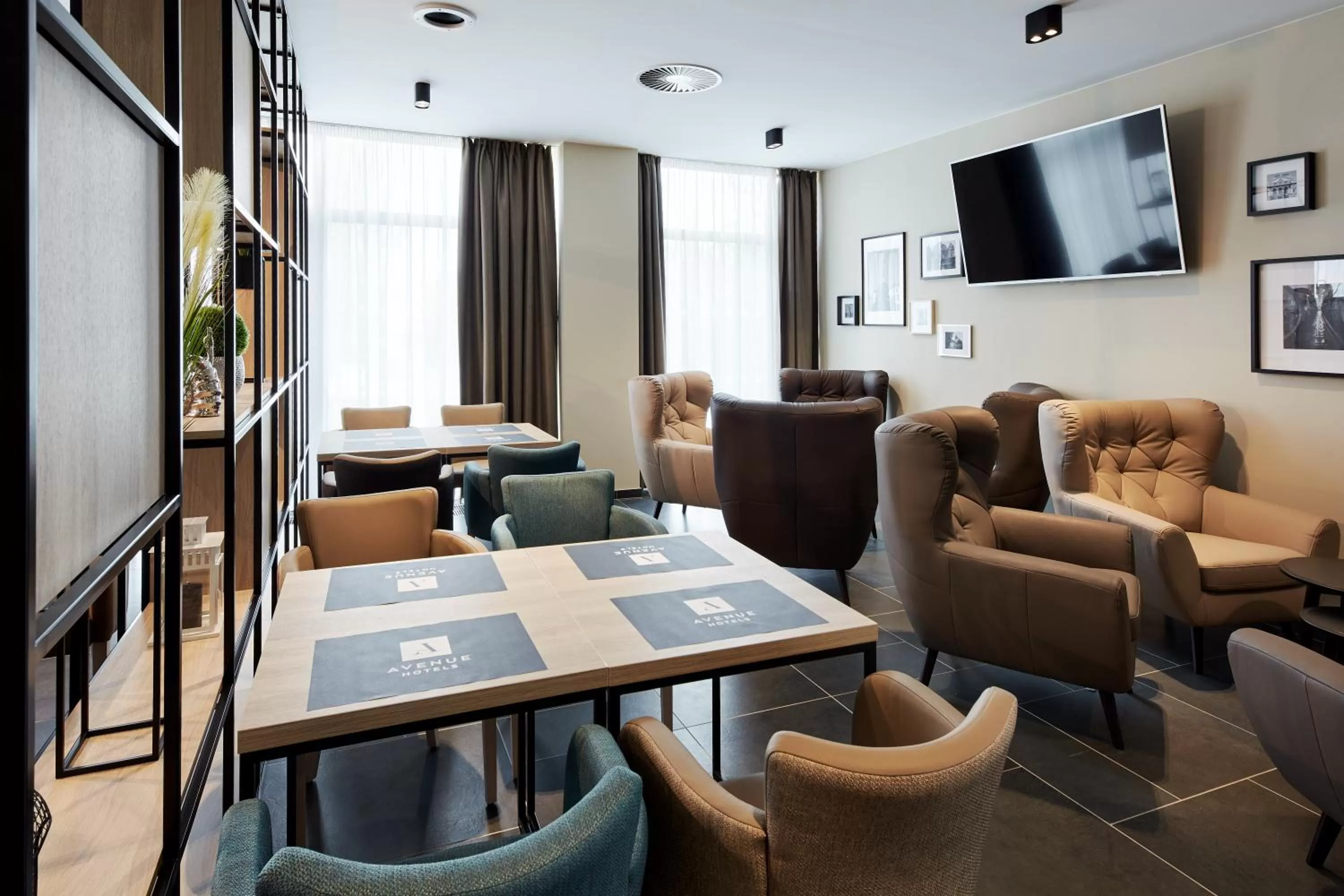 Seating area in Avenue Pallova 28