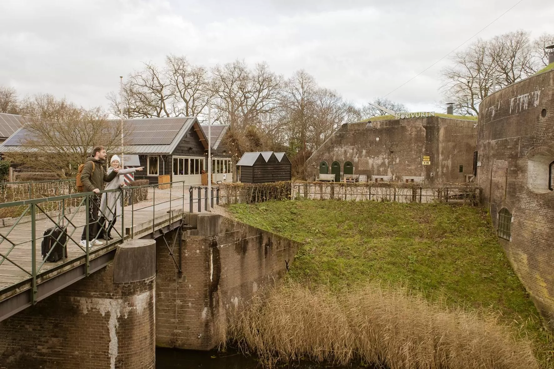 Restaurant/places to eat, Property Building in Fort Vuren