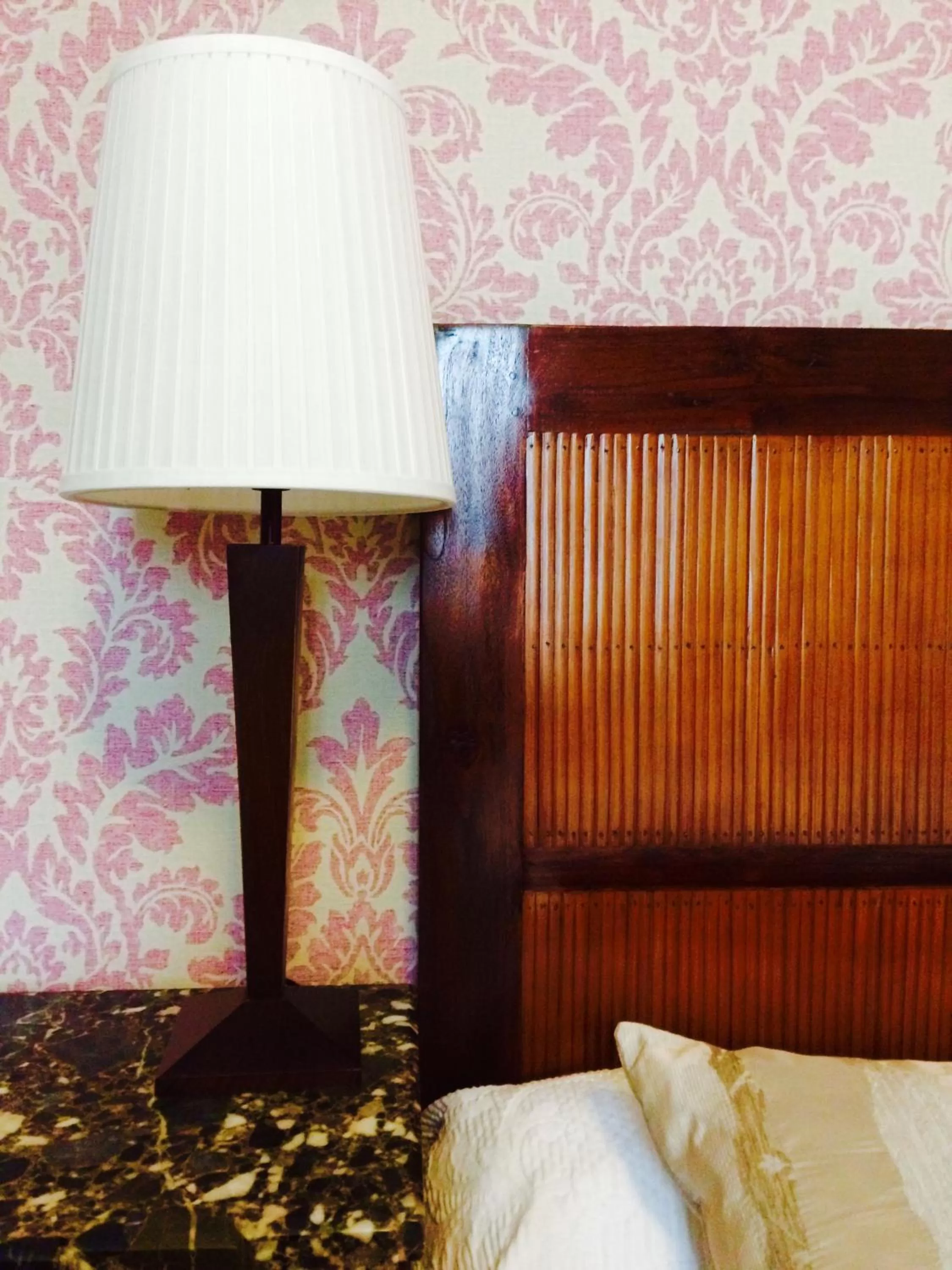 Bed in Hôtel Diderot