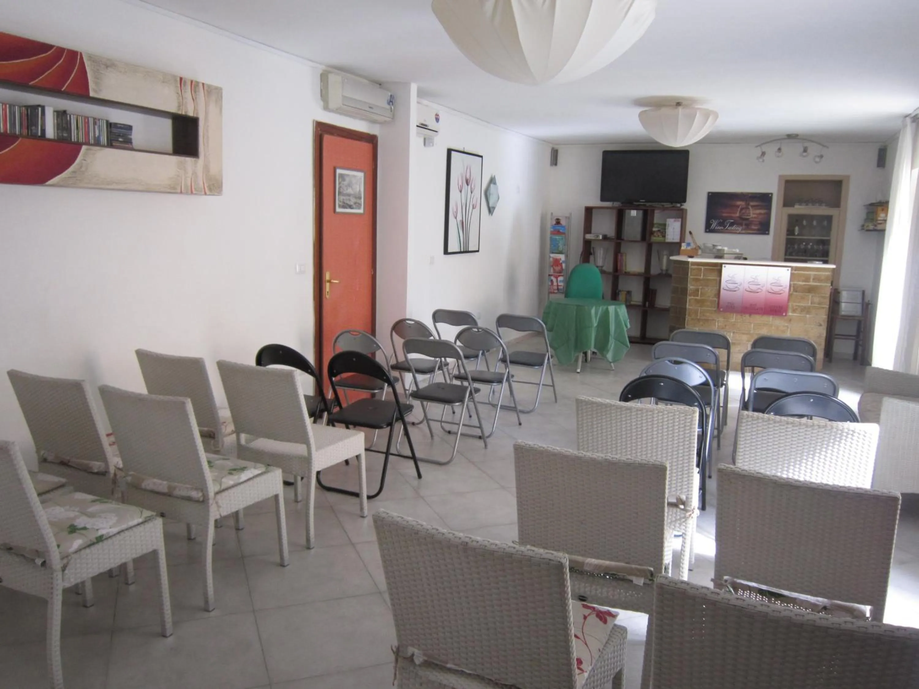 Communal lounge/ TV room in Maison Degas-Dimora di Charme