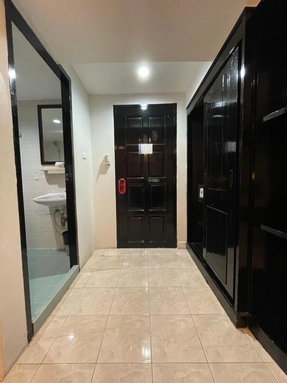 wardrobe in BH Baan Paradise Hotel Patong