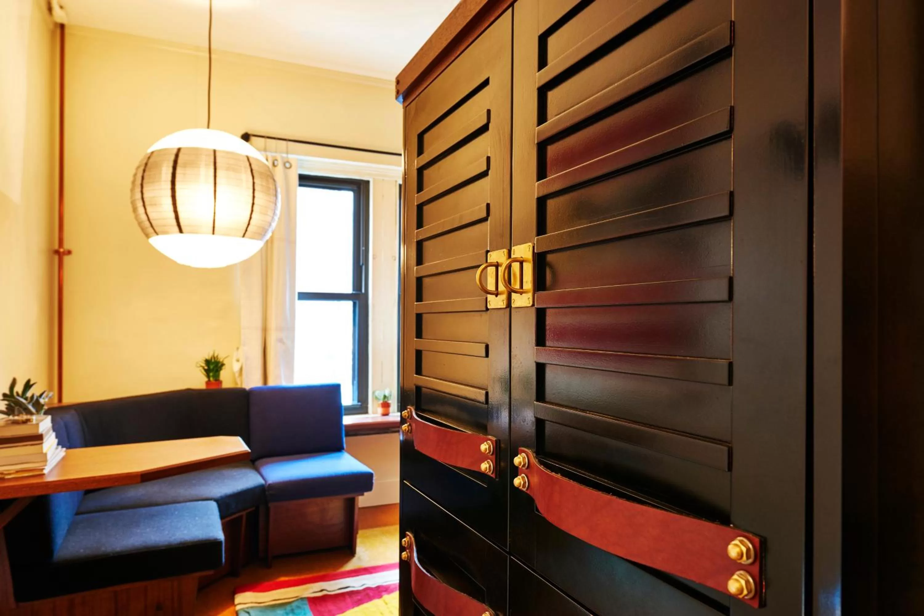 Seating area in Freehand Chicago