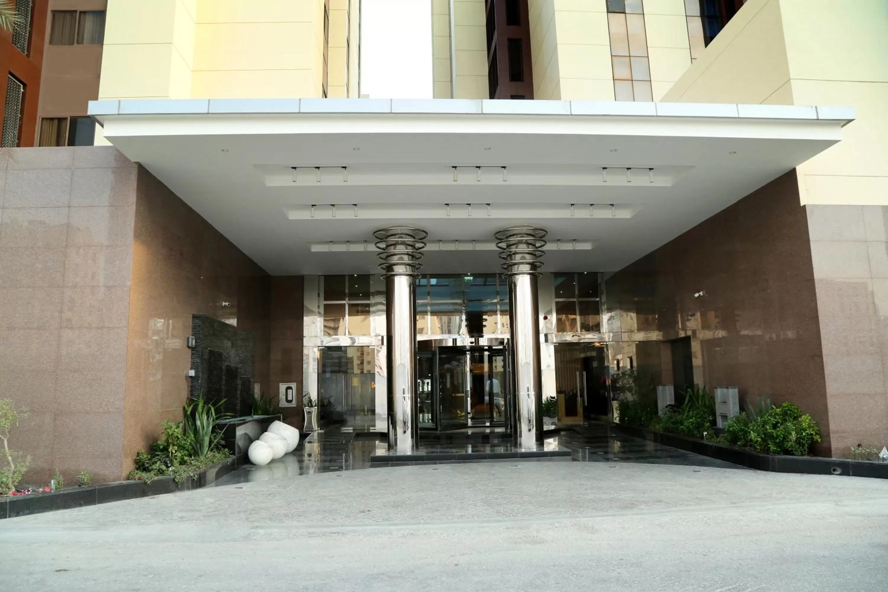Facade/entrance in Meshal Hotel