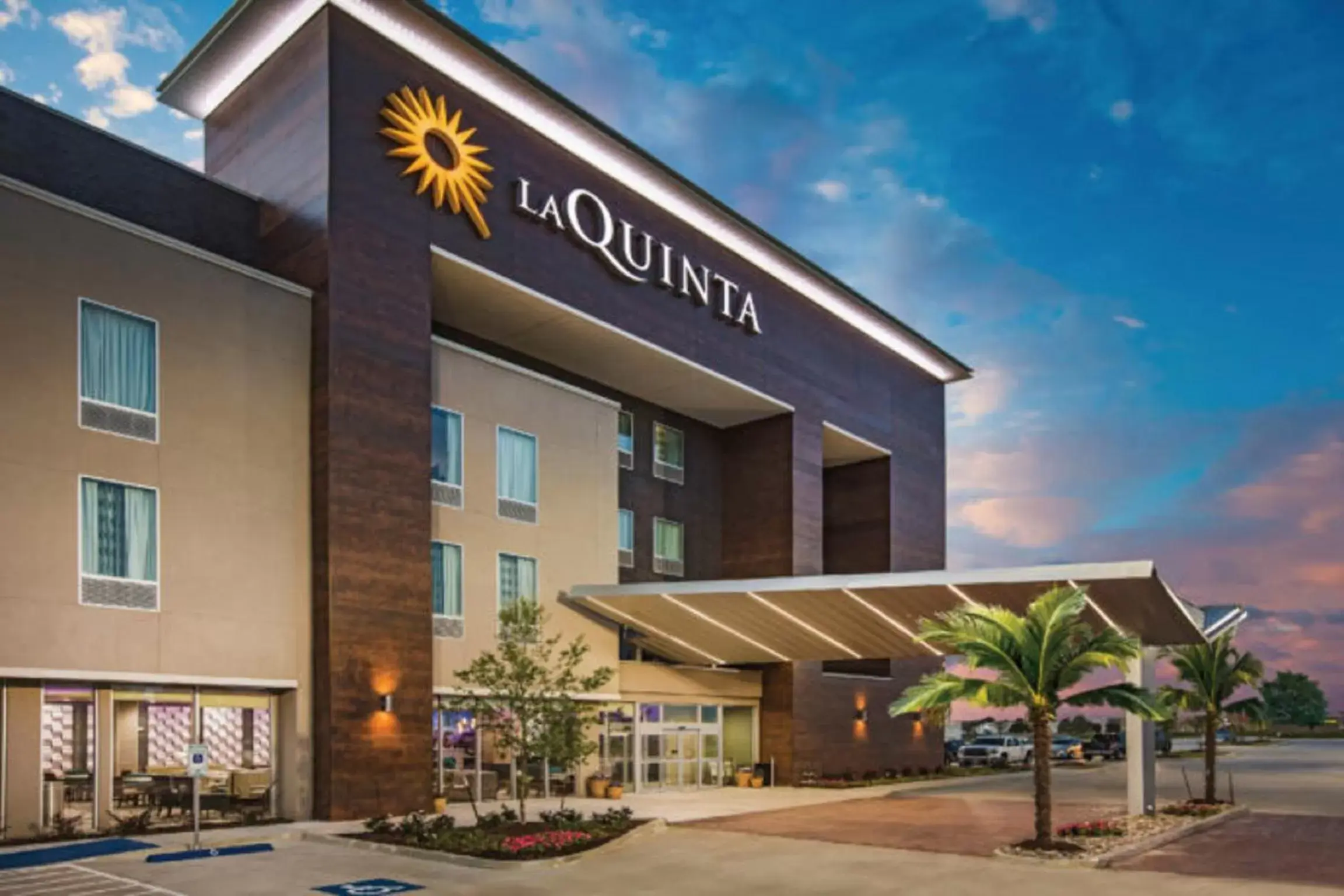 La Quinta Inn & Suites by Wyndham Manassas, VA- Dulles Airport La Quinta Inn & Suites by Wyndham Manassas, VA- Dulles Airport
