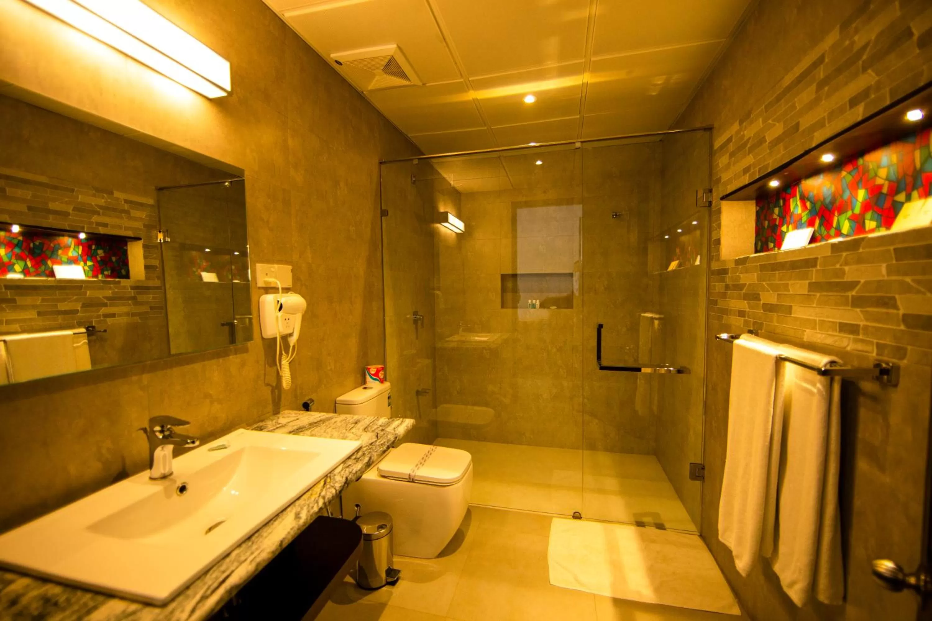 Bathroom in Skyloft Kandy by Aaradhya