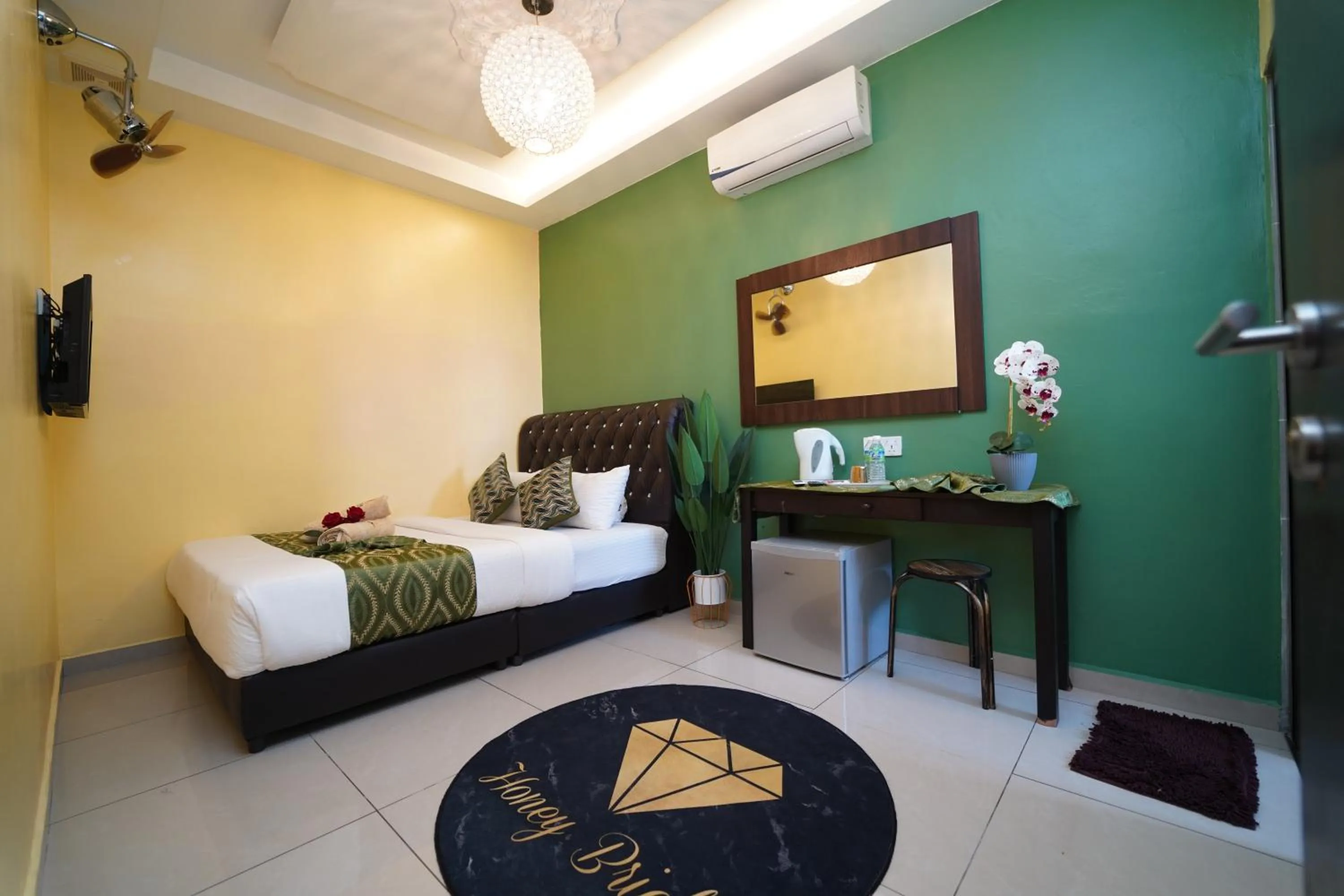 Bed in Ghazrin's Classic Hotel JB