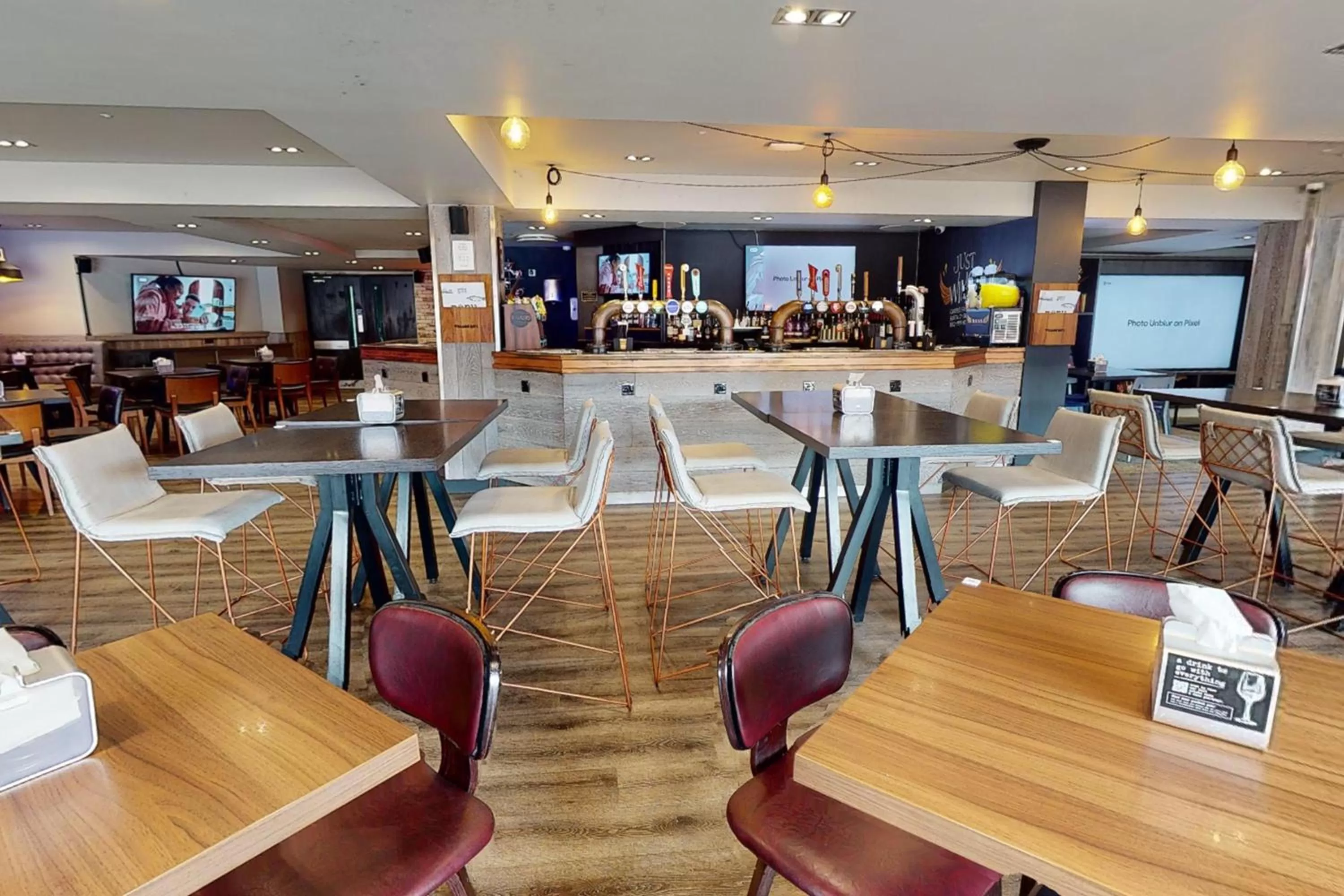 Restaurant/places to eat in Village Hotel Swansea