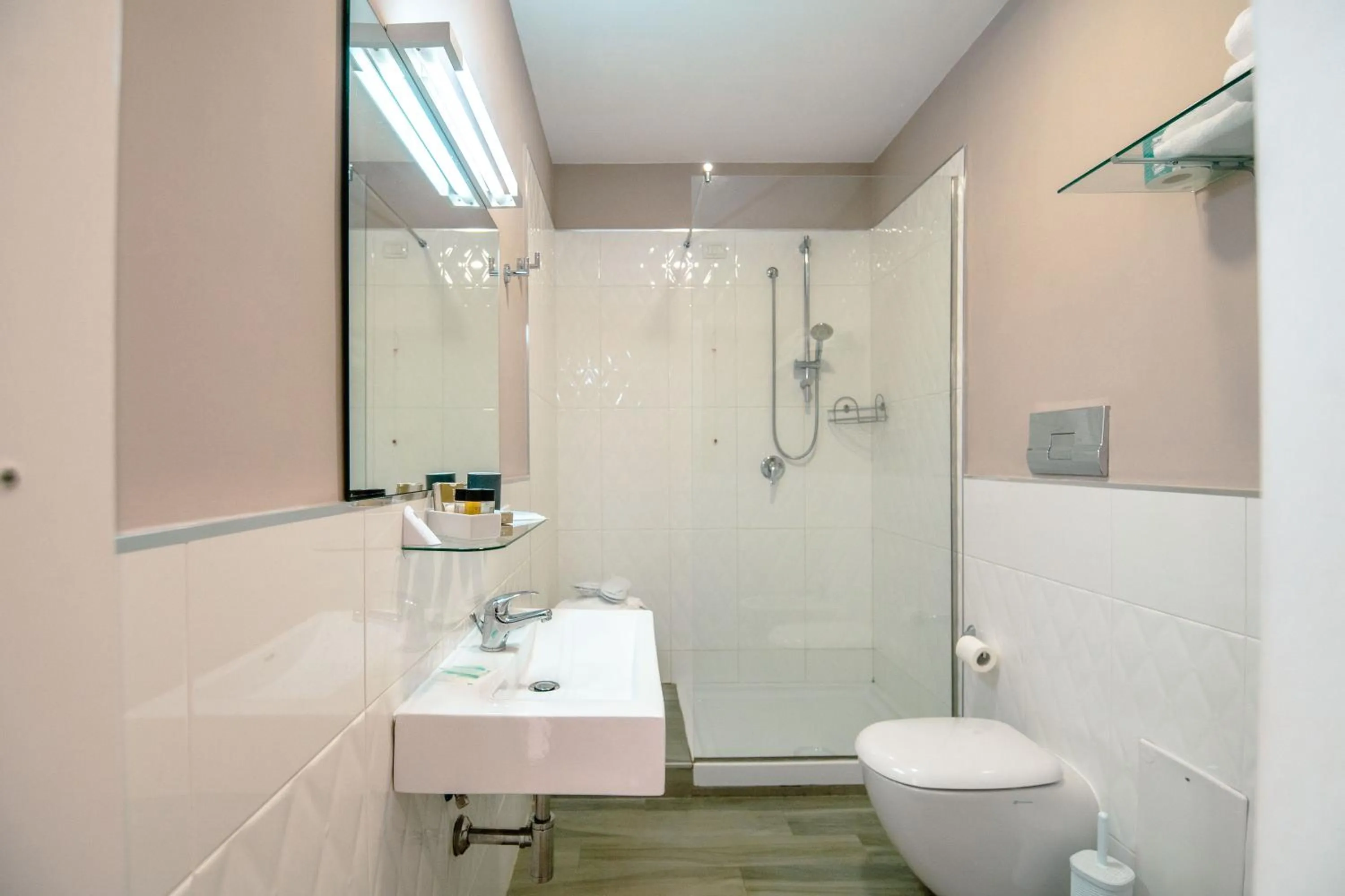 Bathroom in Hotel Bruman Salerno