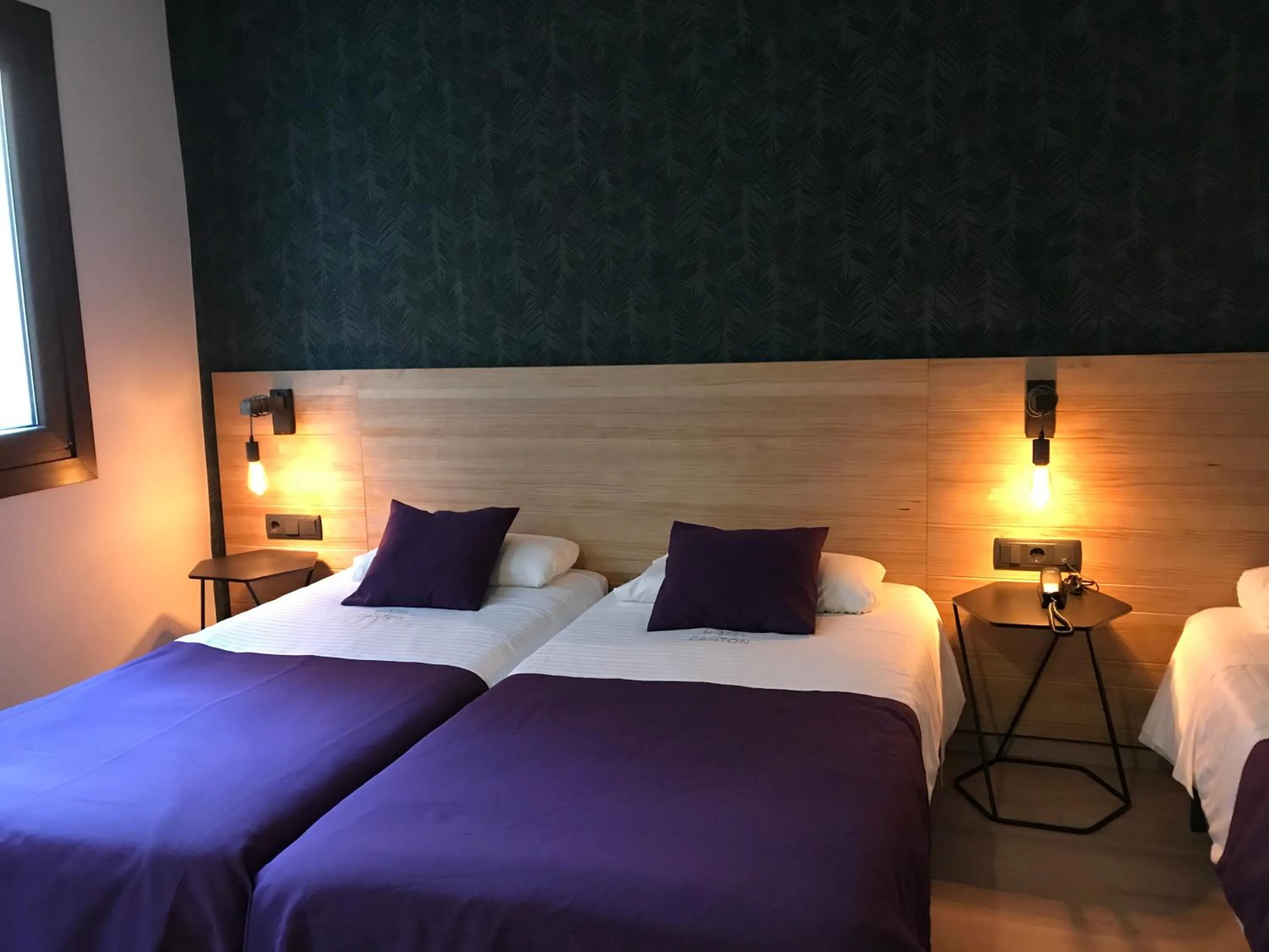 Bed in Hotel Cantón