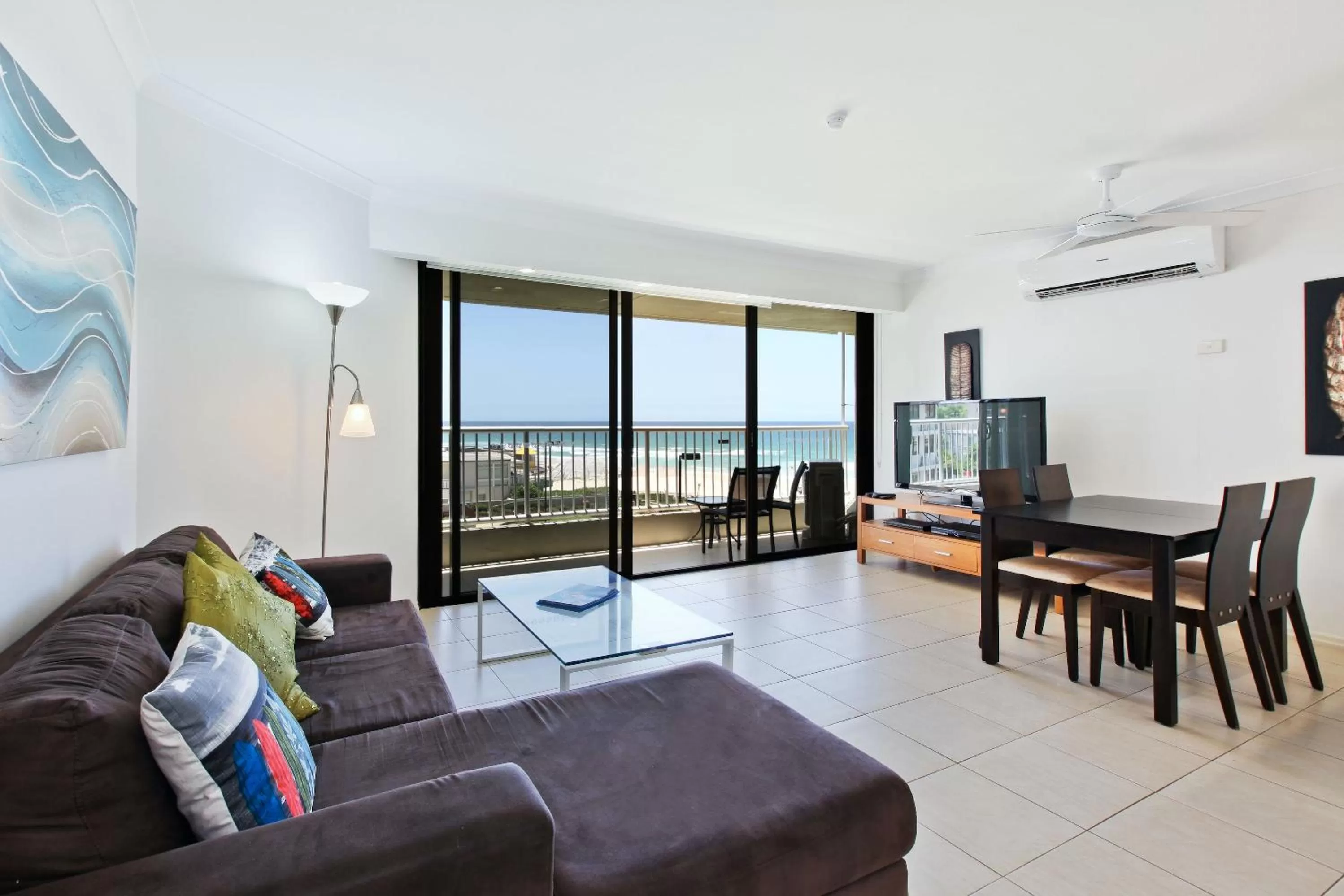 TV and multimedia in The Breakers