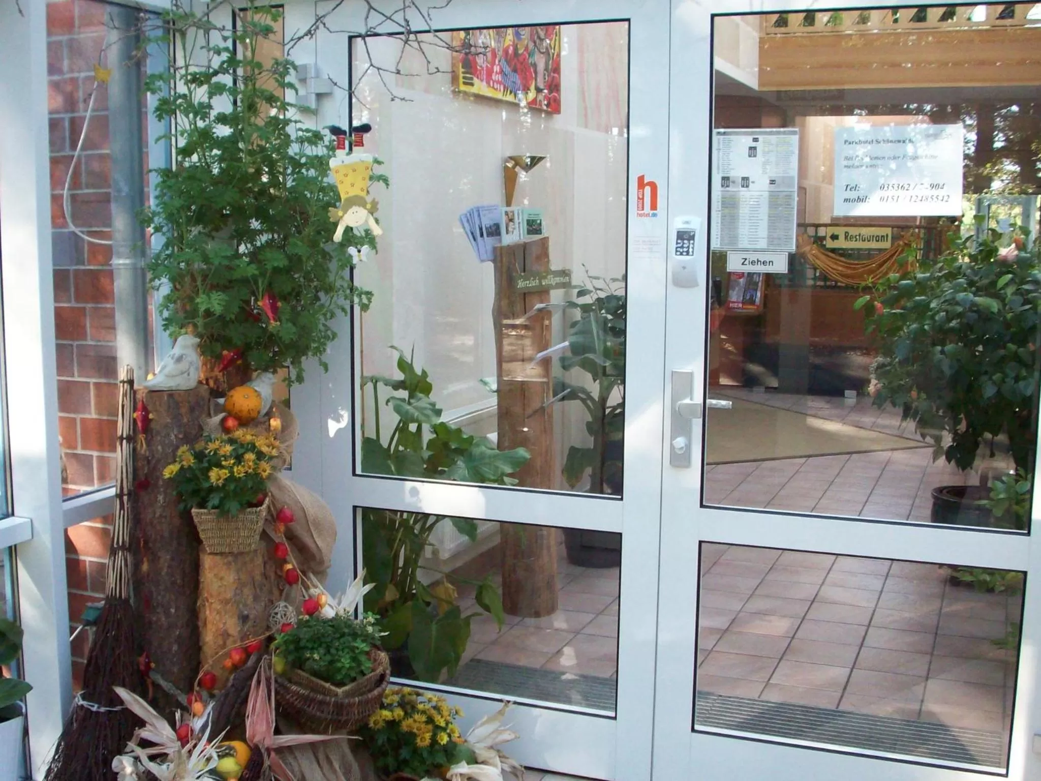 Lobby or reception in Parkhotel Schönewalde