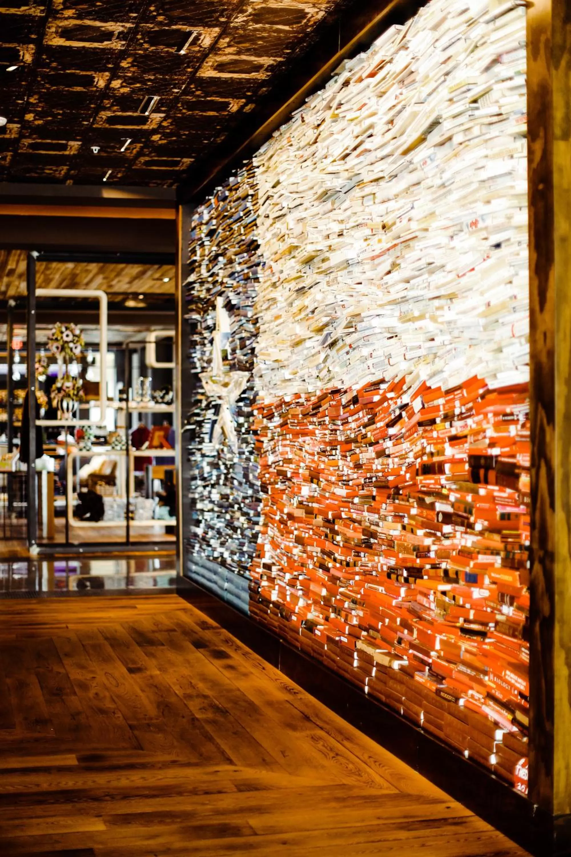 Lounge or bar in The George, by Valencia Hotel Collection