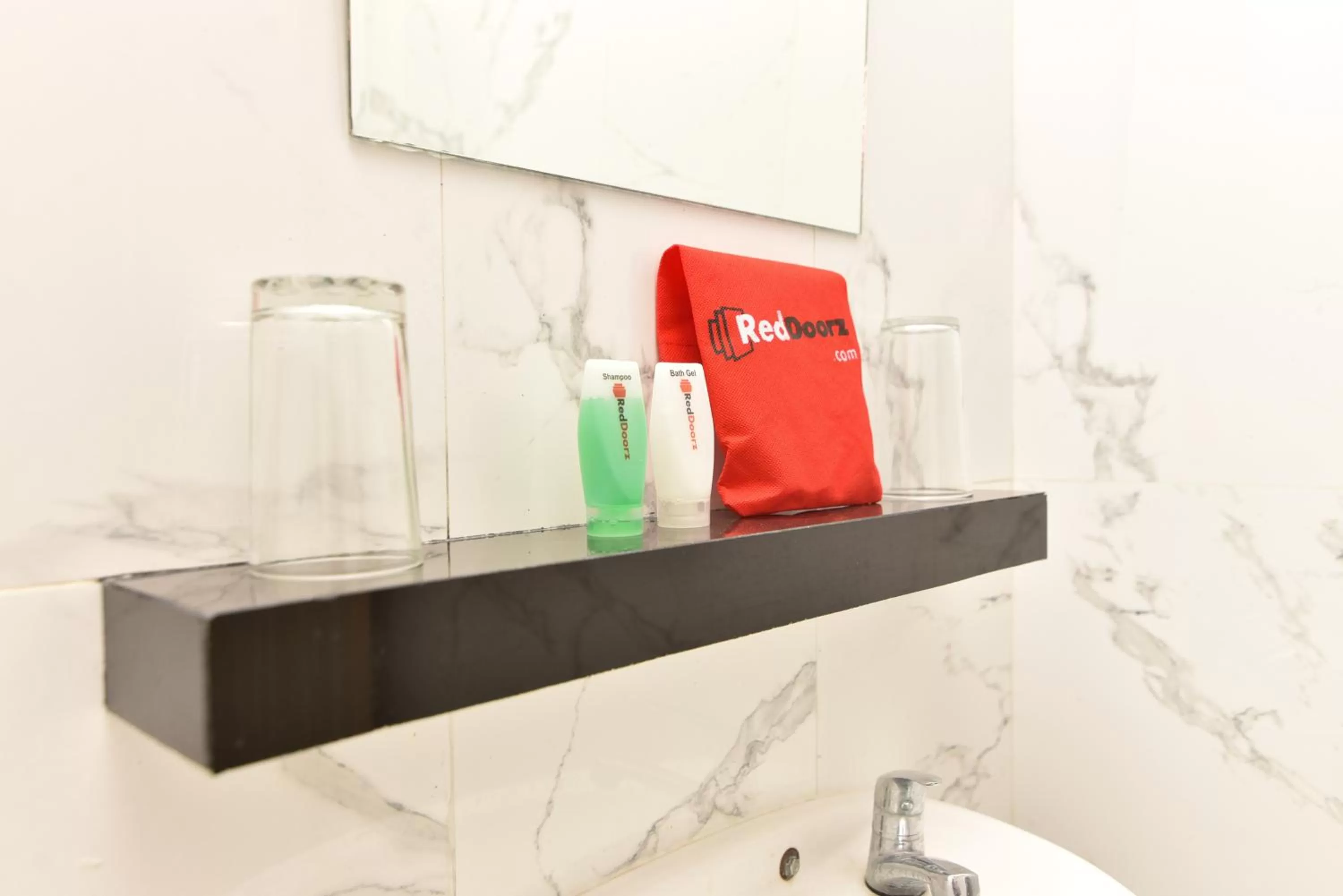 Property logo or sign, Bathroom in RedDoorz Plus At Hotel Pantai Timor