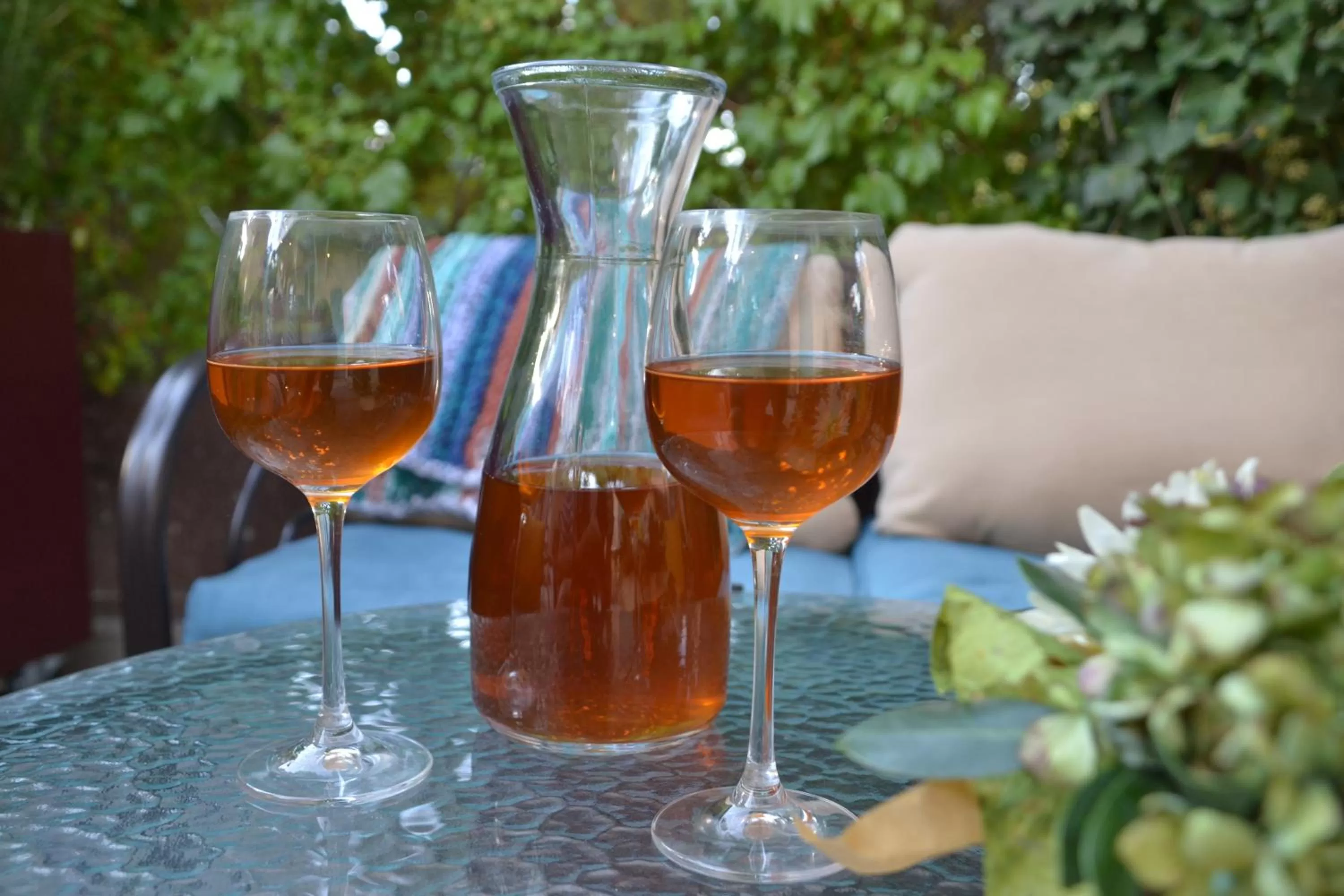 Restaurant/places to eat in Gvino Minda