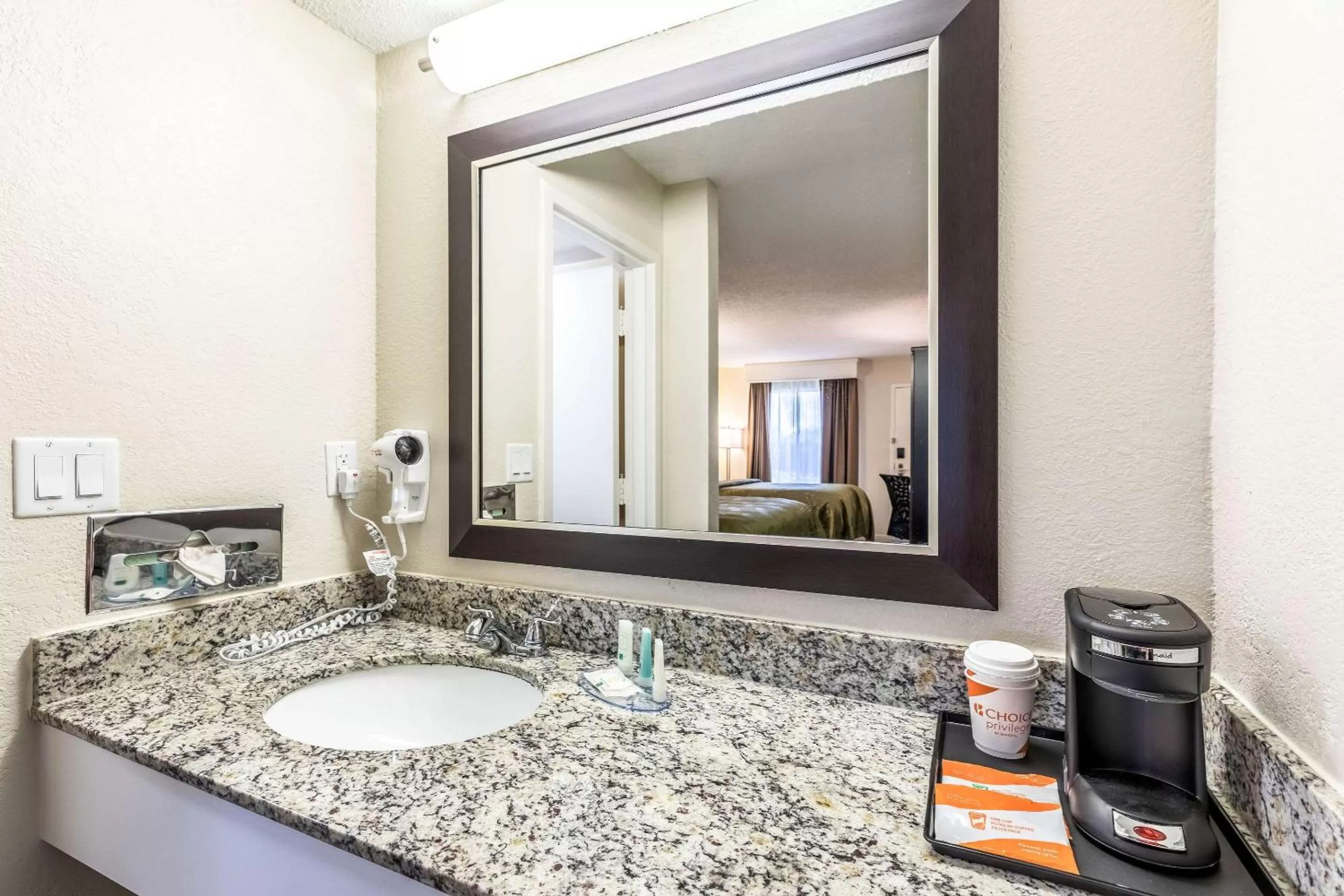 King Room with Sofa Bed - Non-Smoking in Quality Inn Palm Beach International Airport