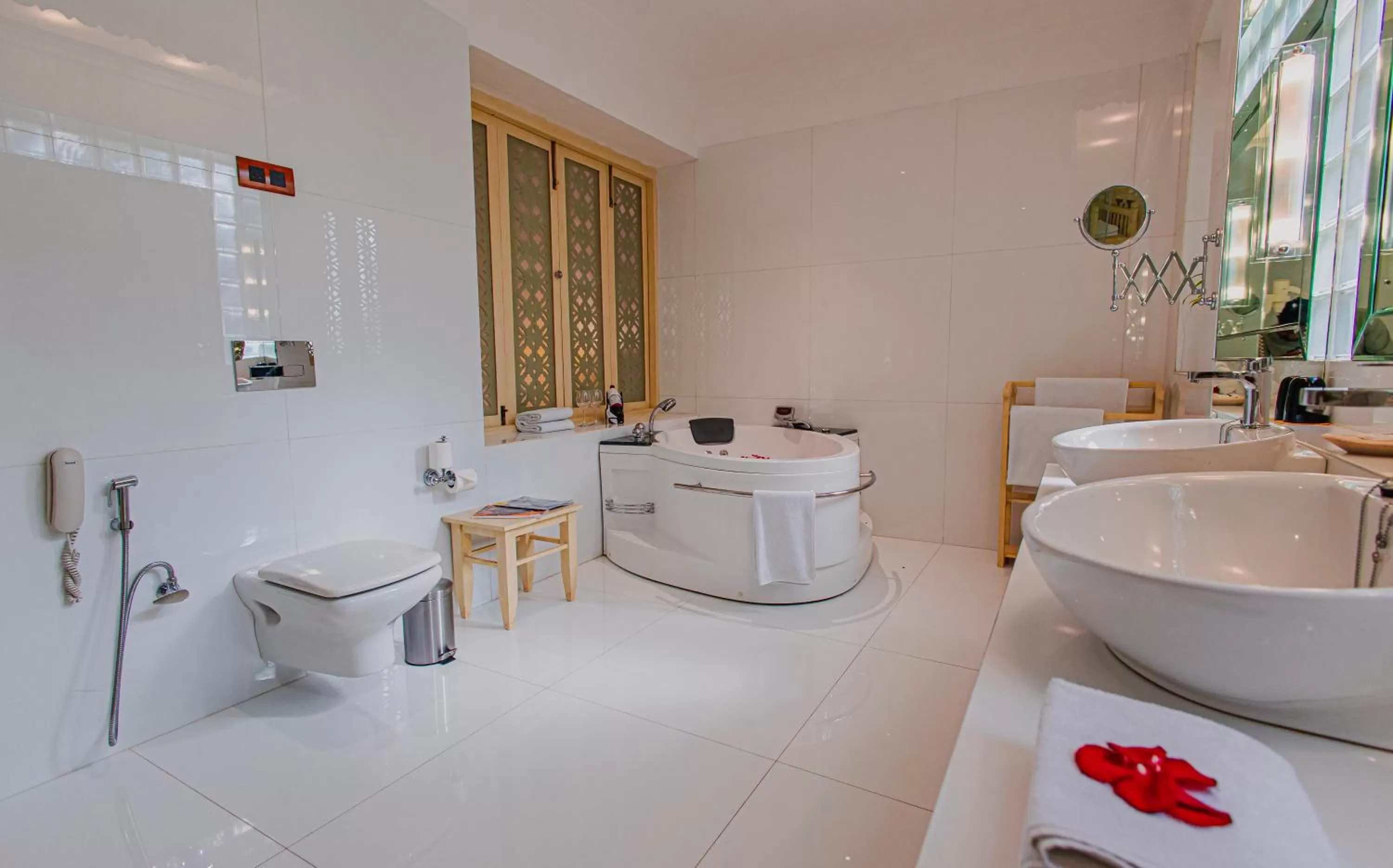 Bathroom in Ajit Bhawan - A Palace Resort