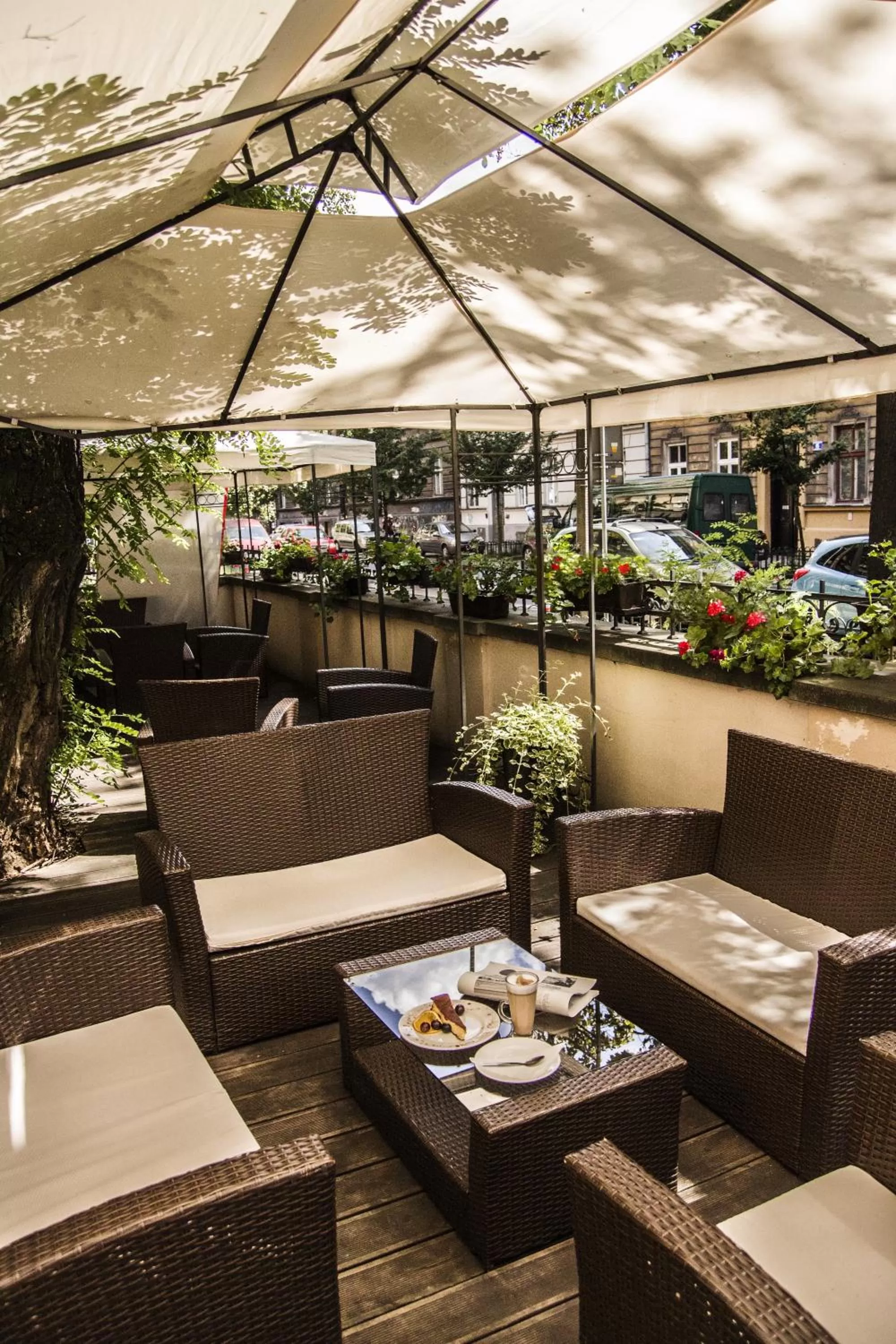 Patio in Home Aparthotel