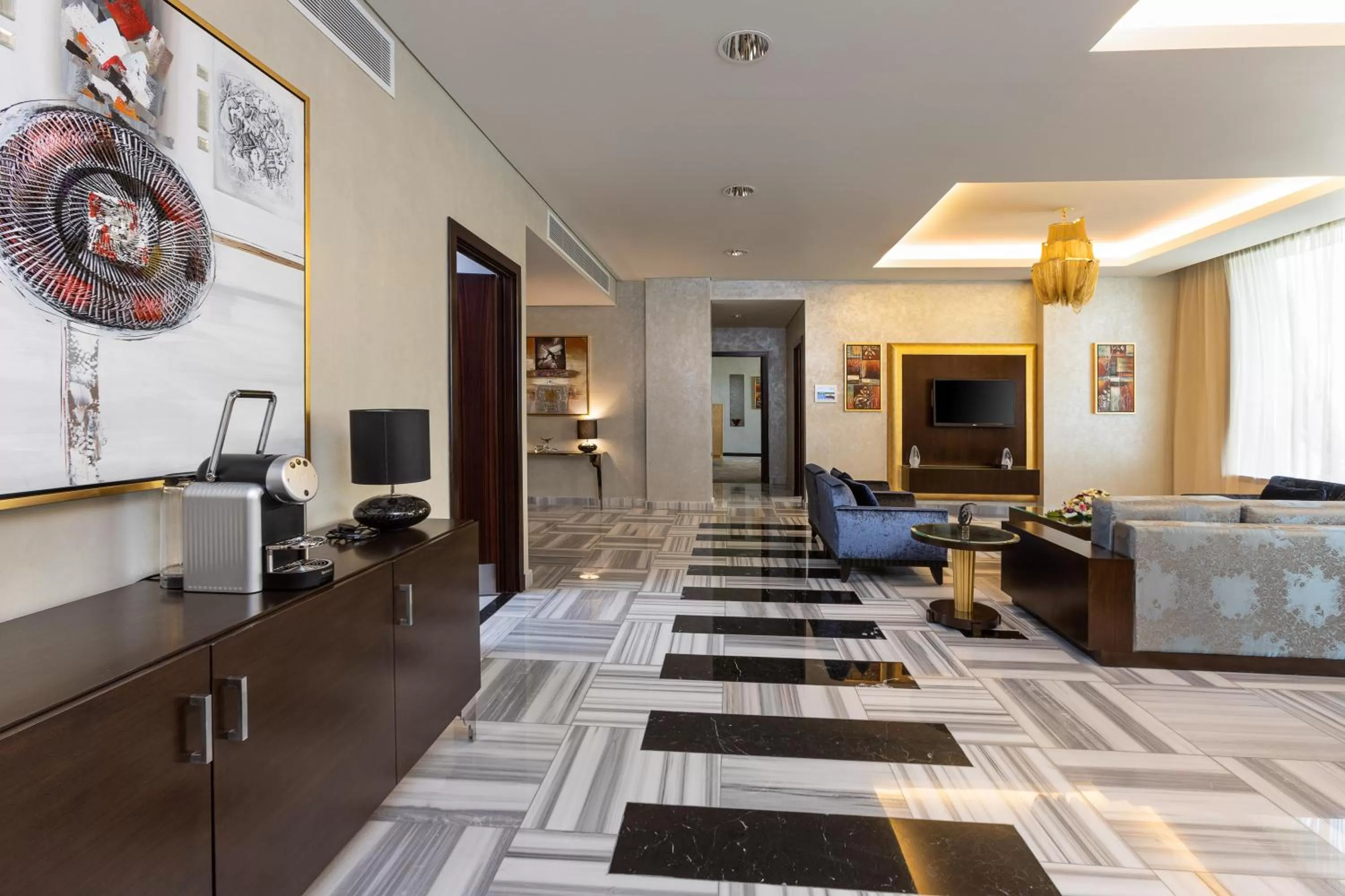 Living room in Crowne Plaza Riyadh - RDC Hotel & Convention by IHG