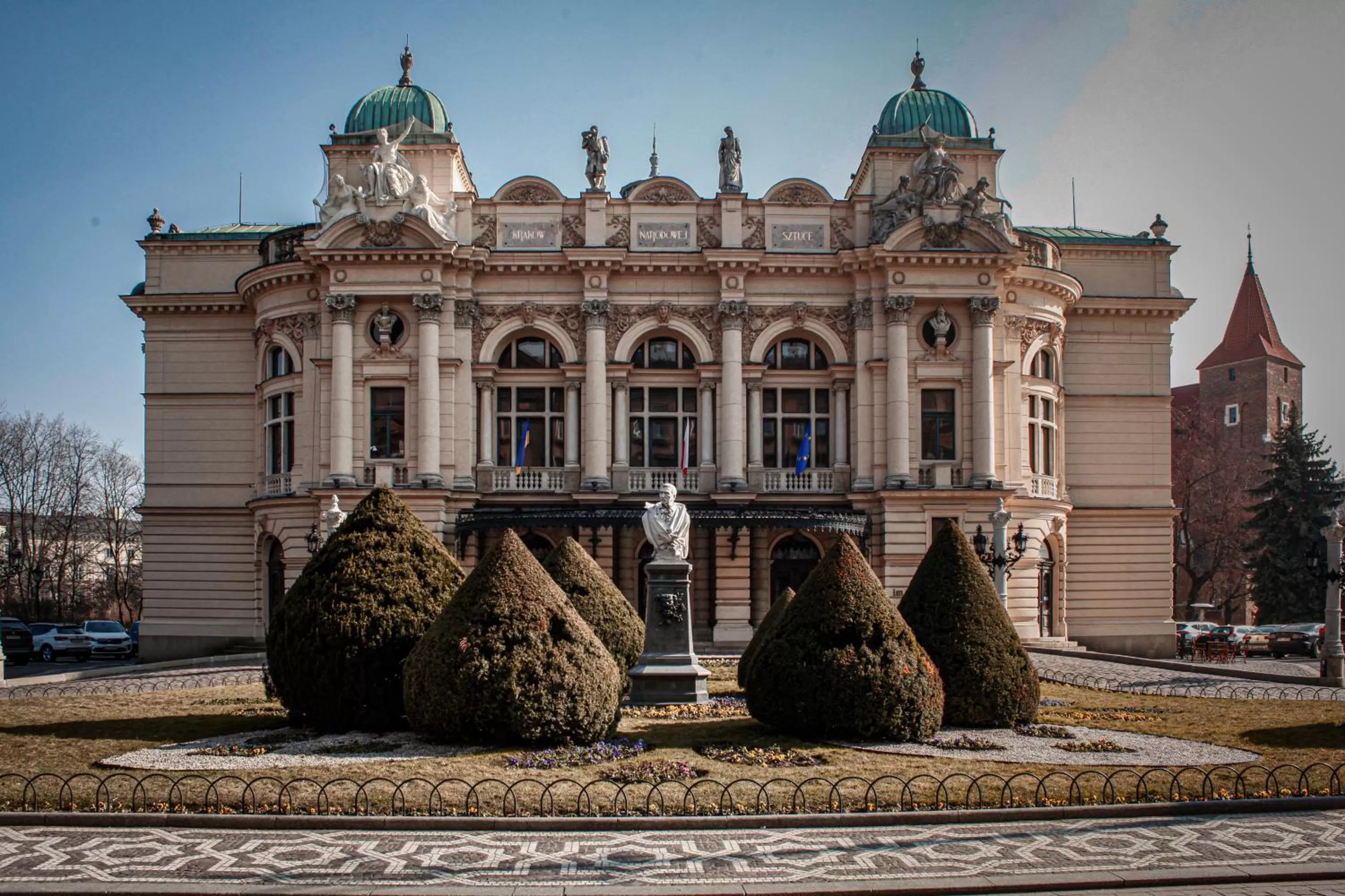 Off site in Hotel H12****