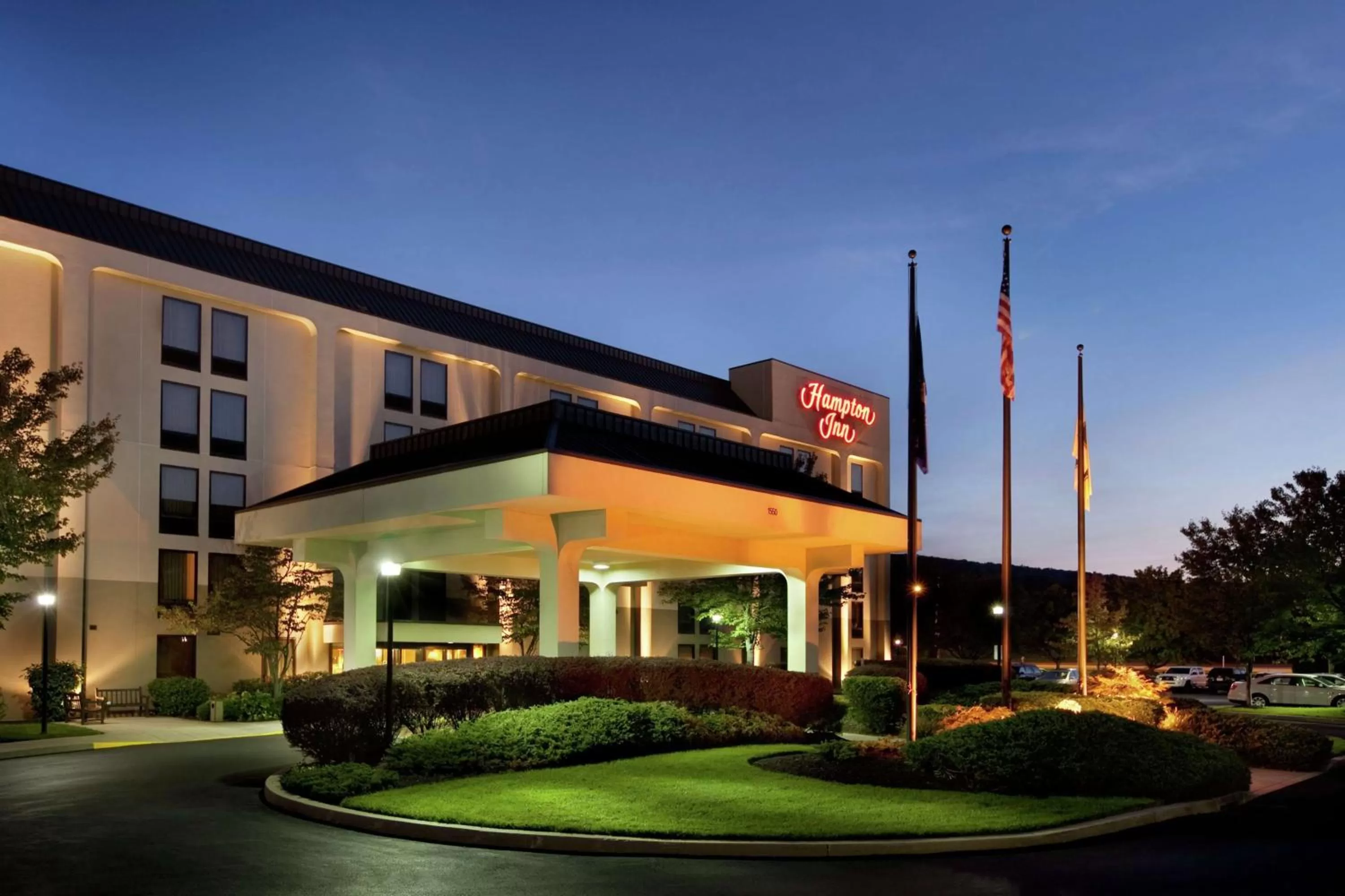 Property building in Hampton Inn - York