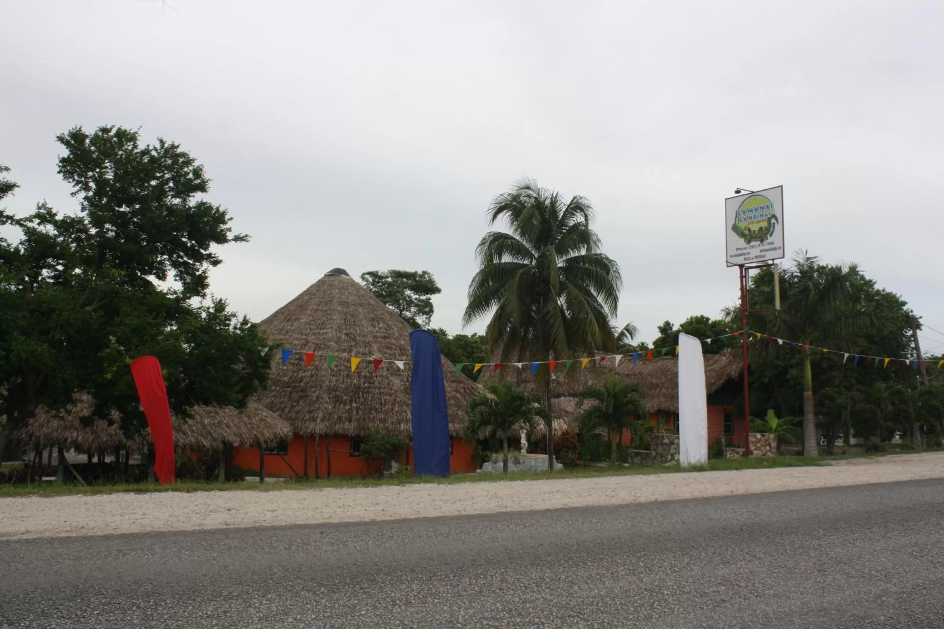 On-site shops in Lamanai Hotel & Marina