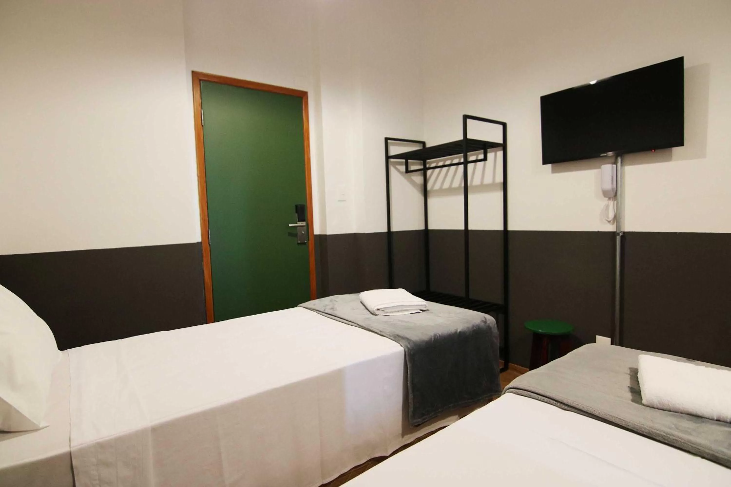 Photo of the whole room, Bed in Samba Belo Horizonte Vintage