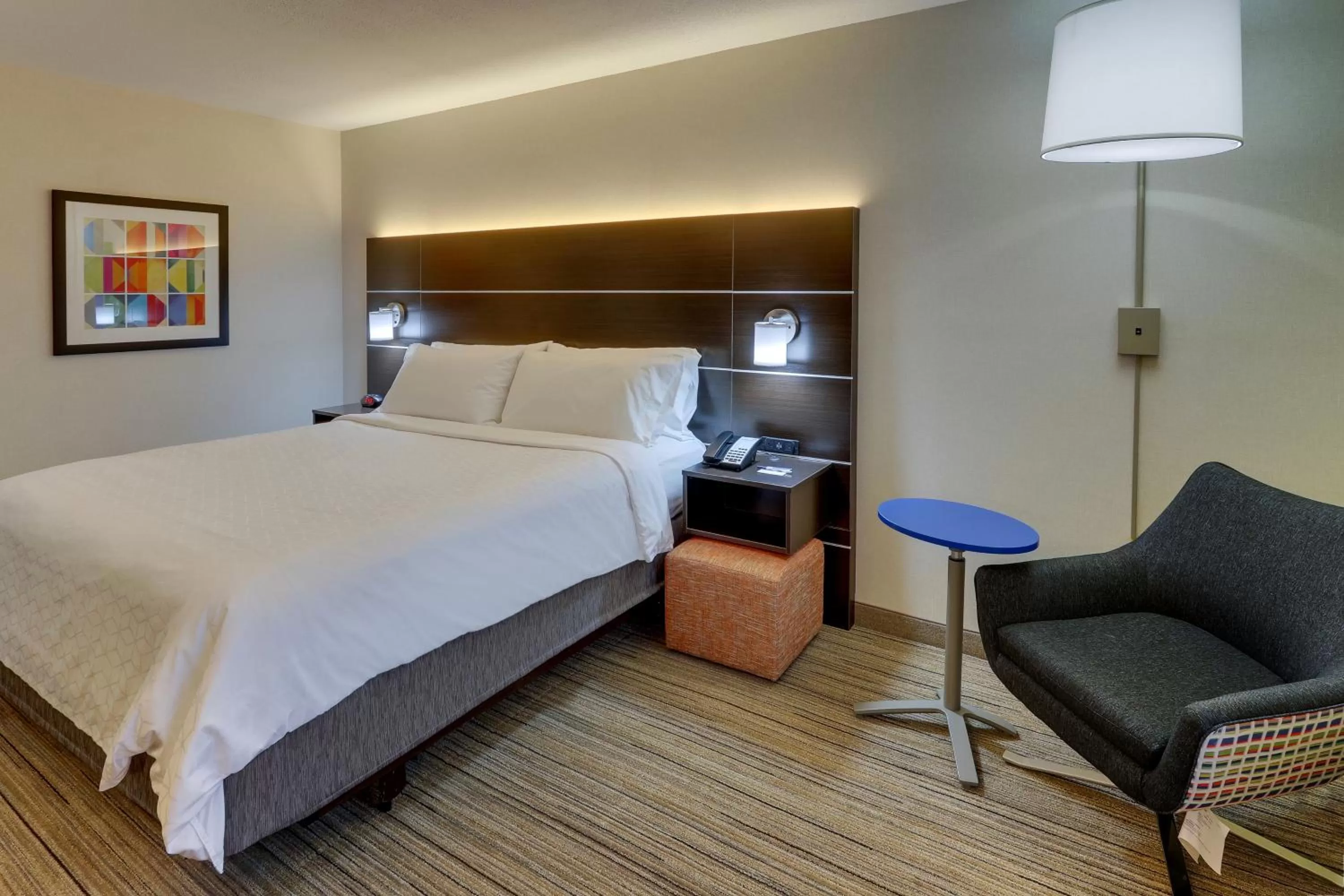 Bedroom, Bed in Holiday Inn Express & Suites Troy by IHG