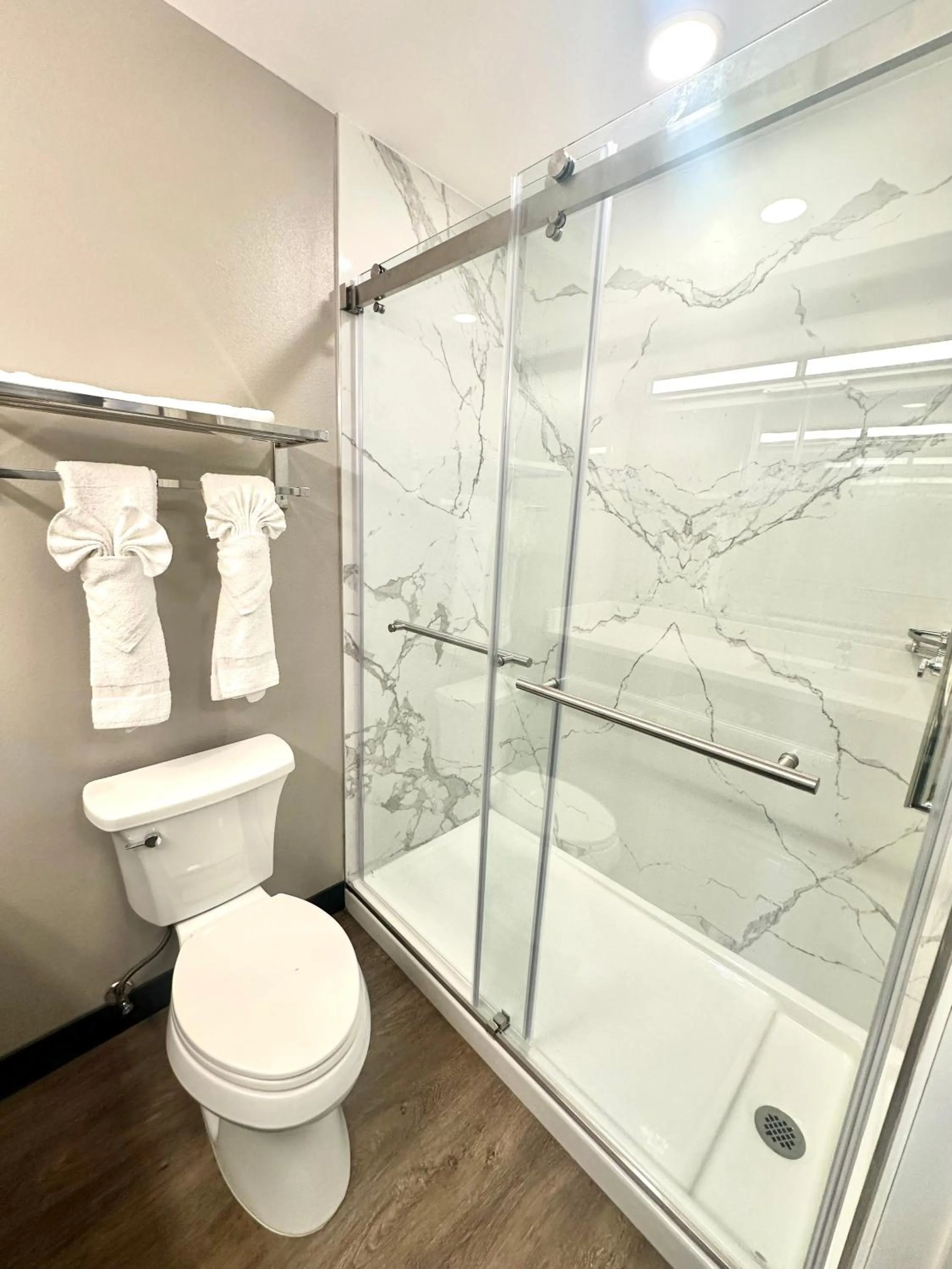 Bathroom in Hotel del SOL