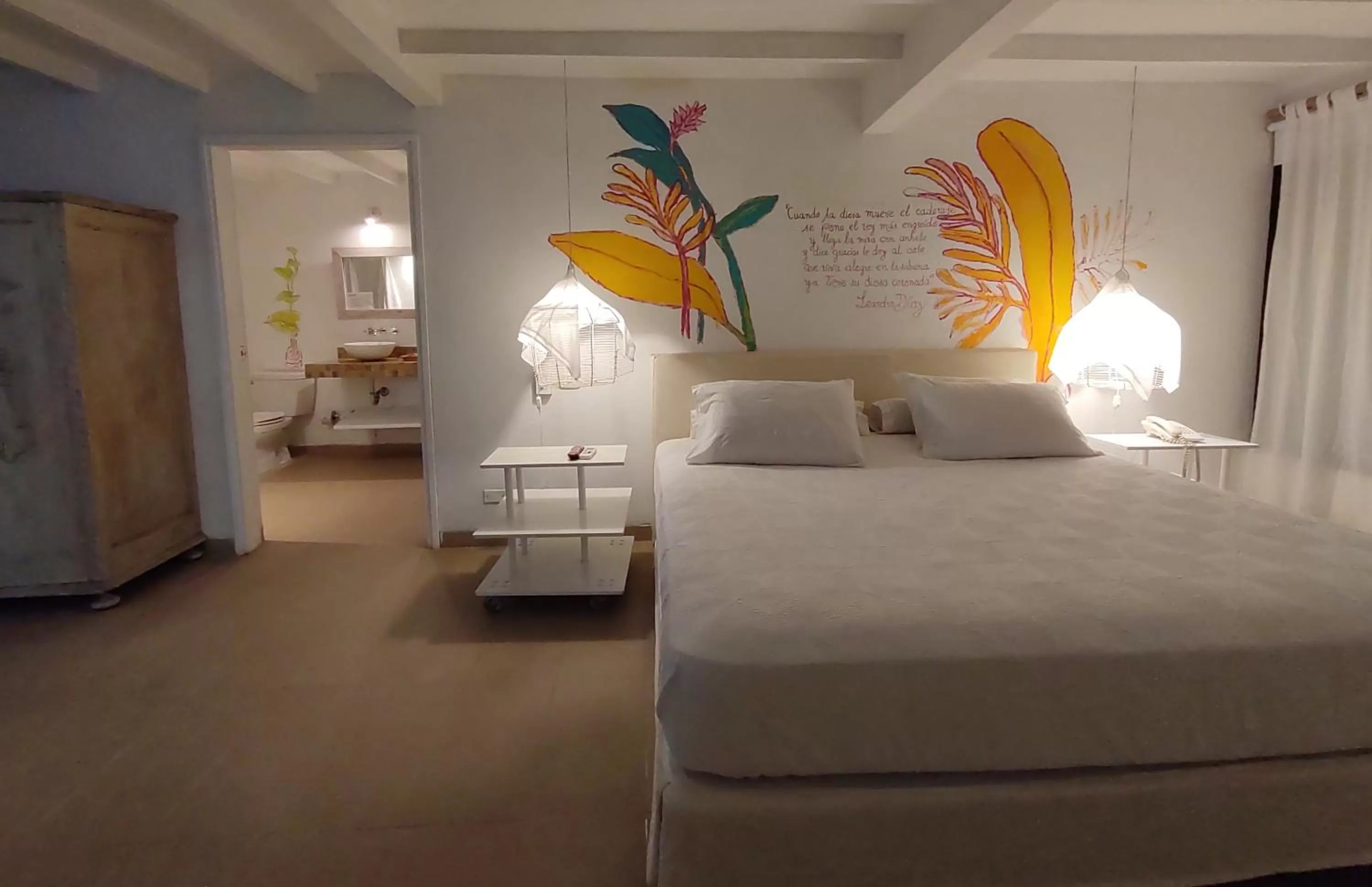 Bathroom, Bed in Hotel Boutique Casa Rosalía