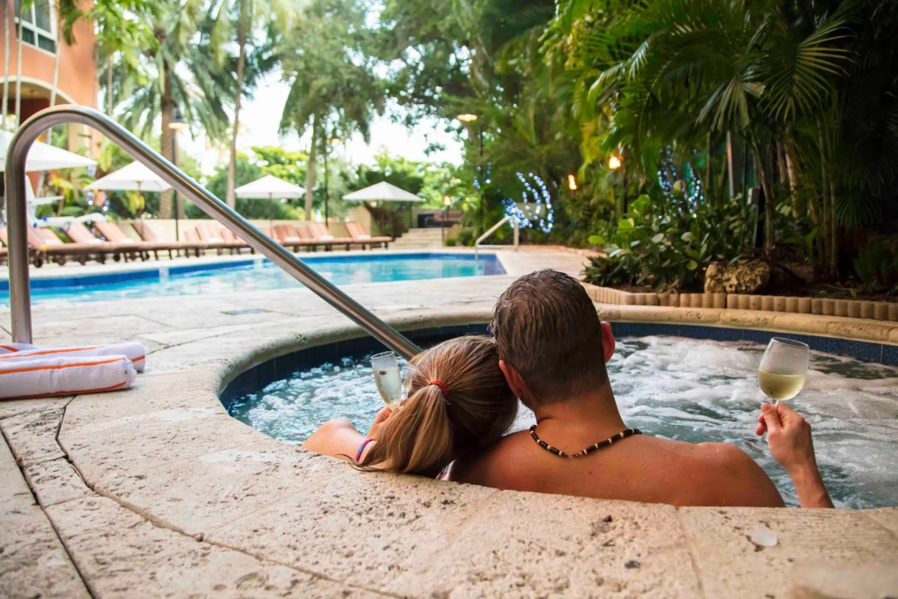 Hot Tub in The Mutiny Luxury Suites Hotel