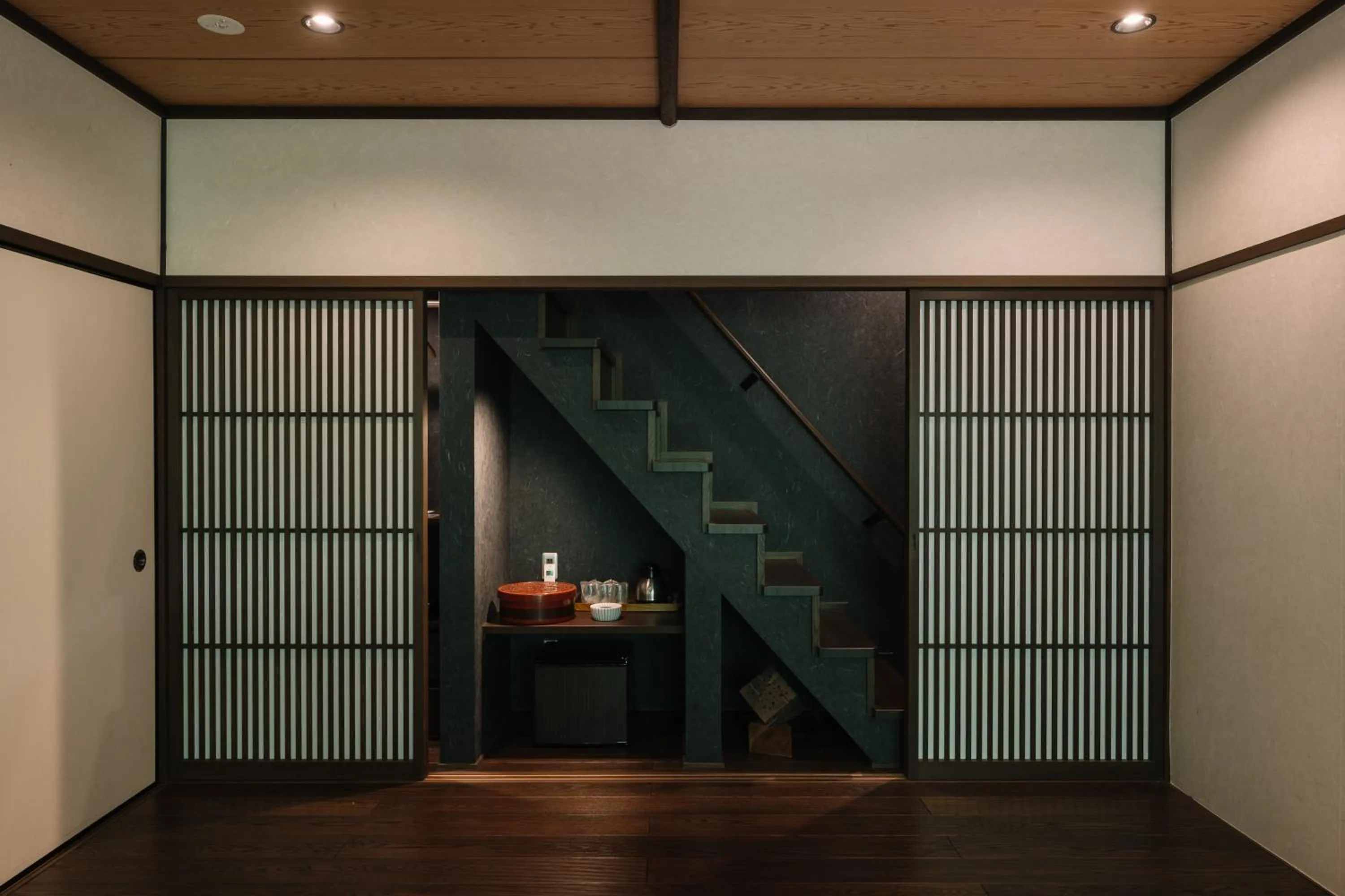 Coffee/tea facilities in Kyoto Nanzenji Ryokan Yachiyo Established in 1915