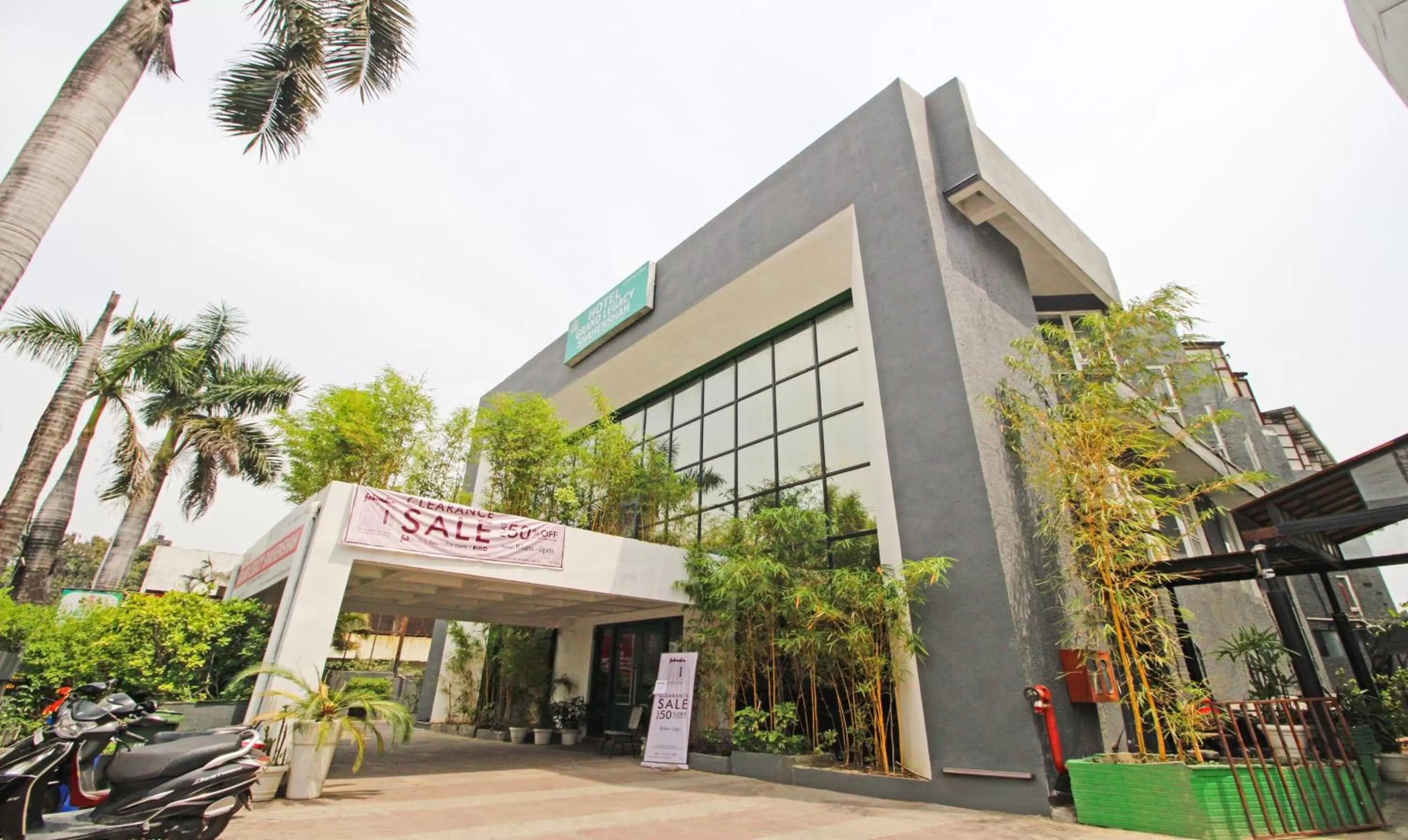 Property building in Treebo Grand Legacy Shahenshah