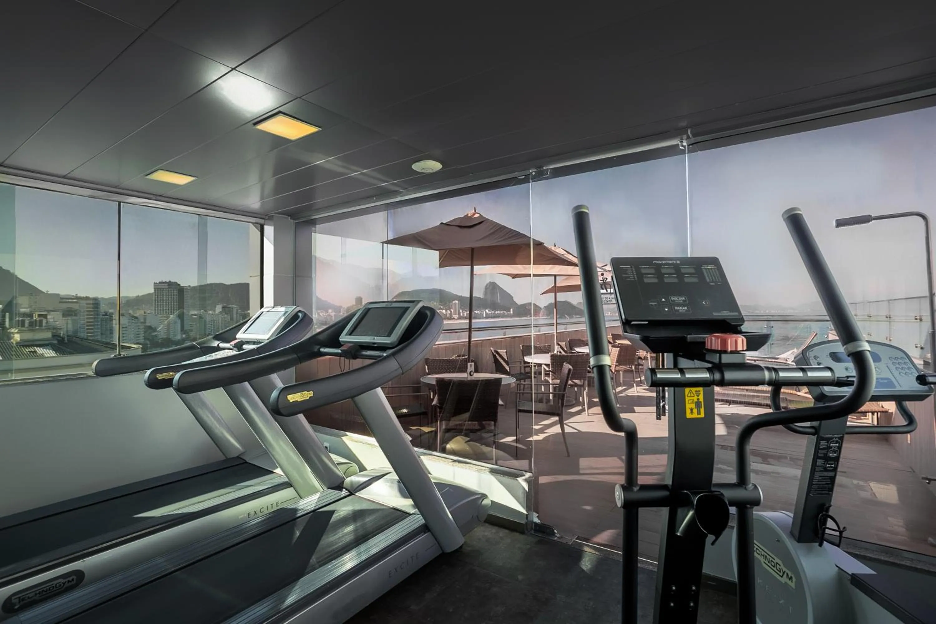 Fitness centre/facilities in Orla Copacabana Hotel