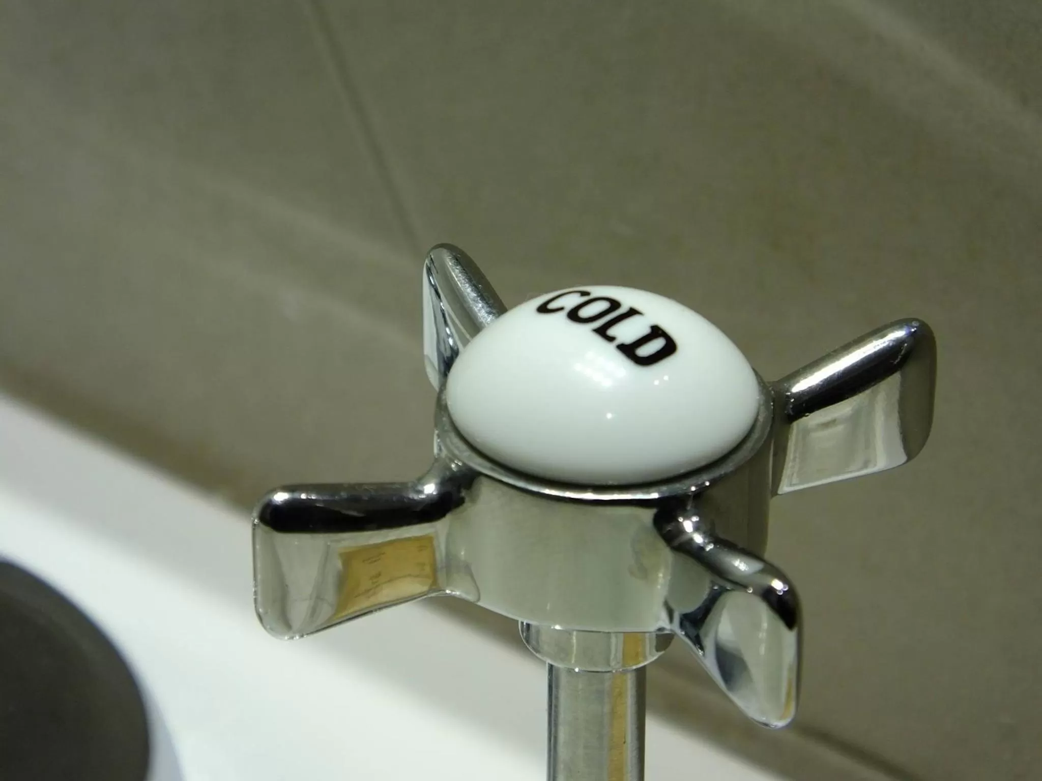 Toilet in Zefiro Home