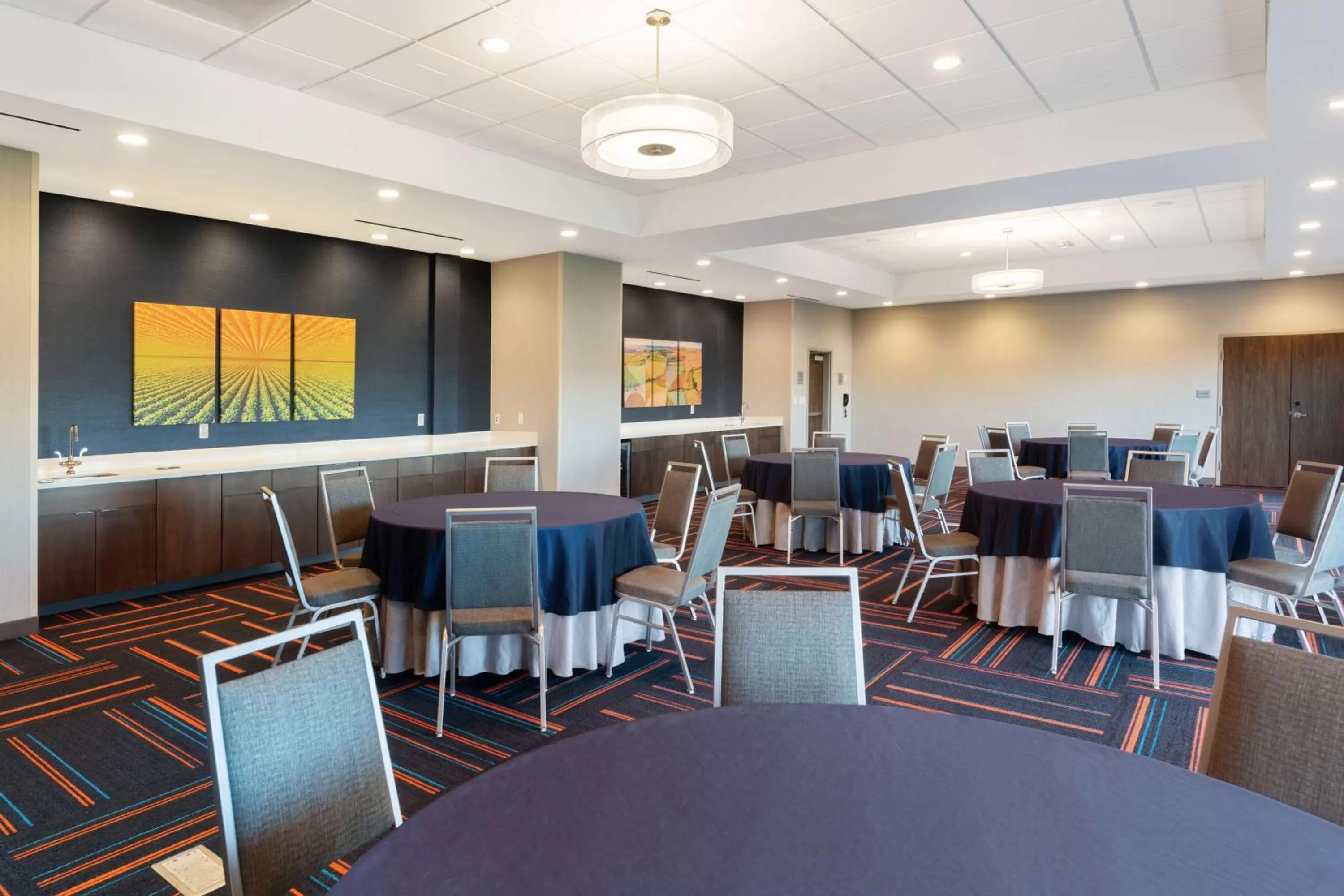 Business facilities in Hampton Inn Circleville, Oh