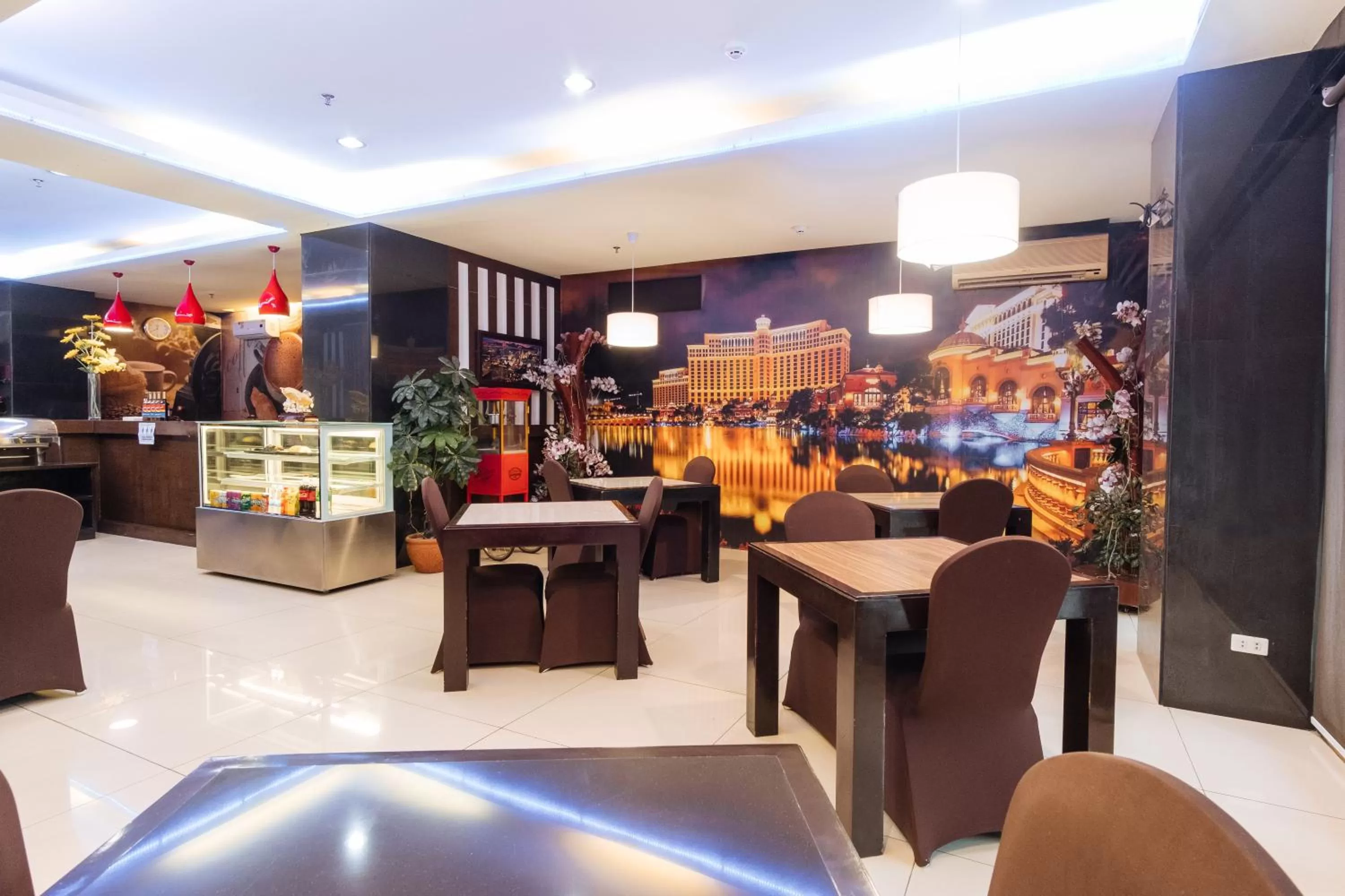 Restaurant/places to eat in Northpointe Residences