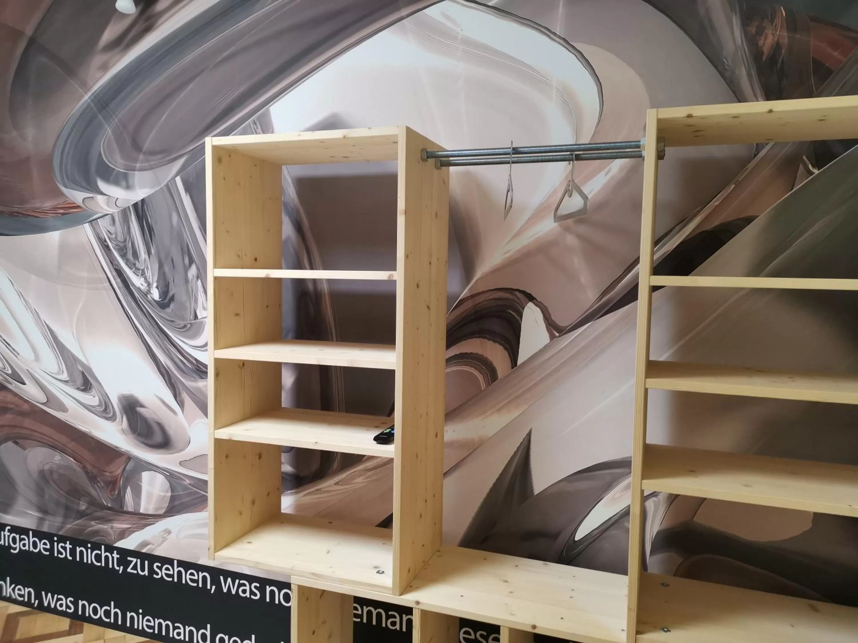 Decorative detail in Boutique Hotel BS16 before Bern City Parking gratis