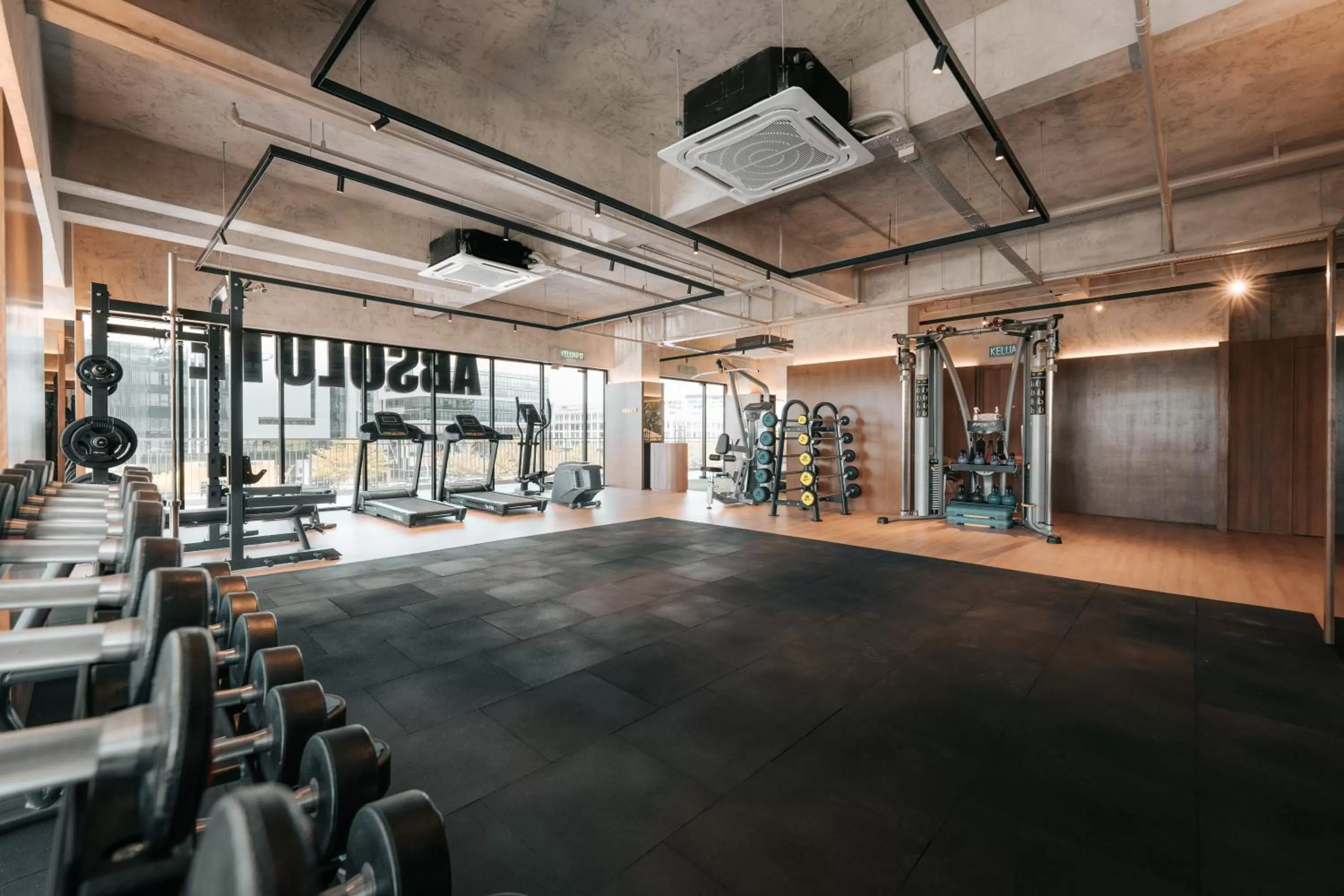 Fitness centre/facilities in The LUMA Hotel, a Member of Design Hotels