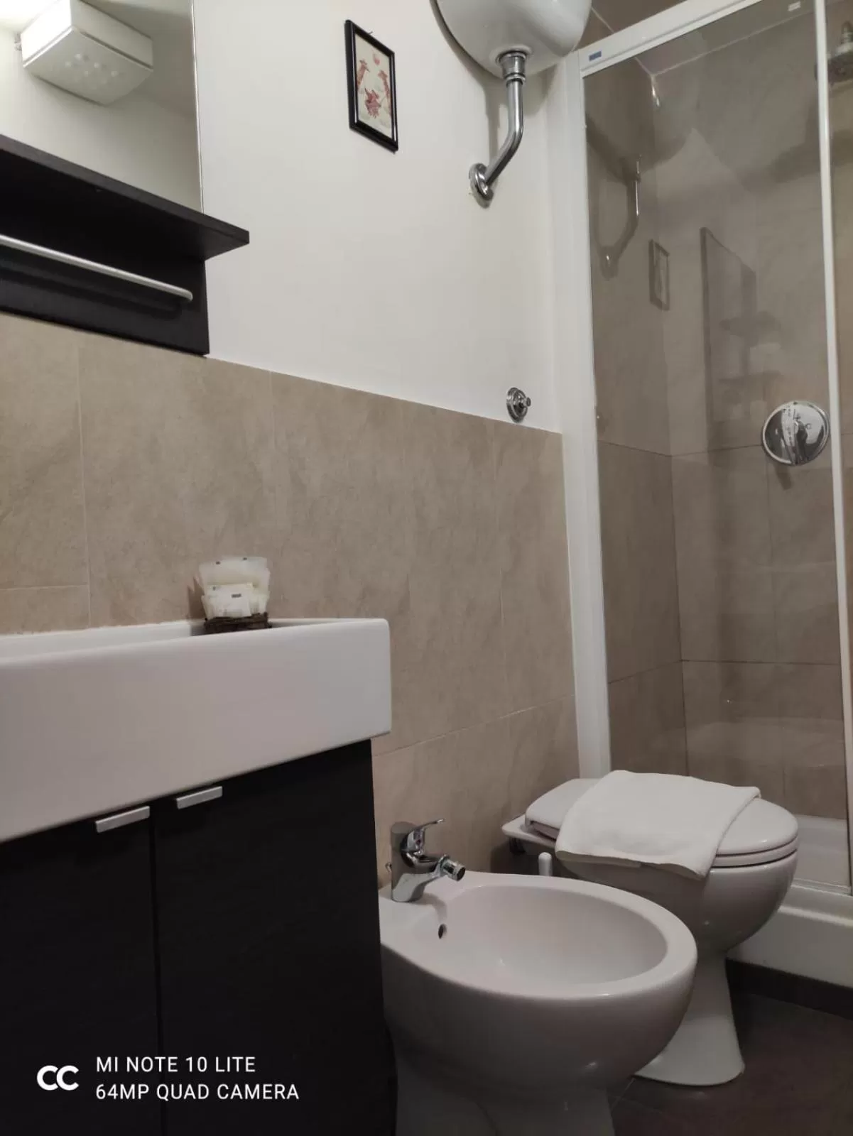 Bathroom in Conte GuestHouse