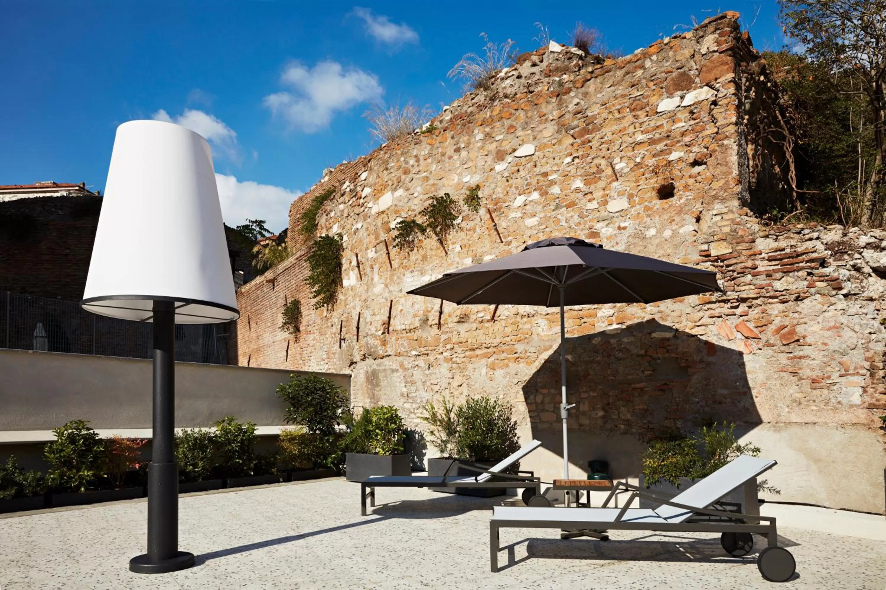 On site in Hotel The Building