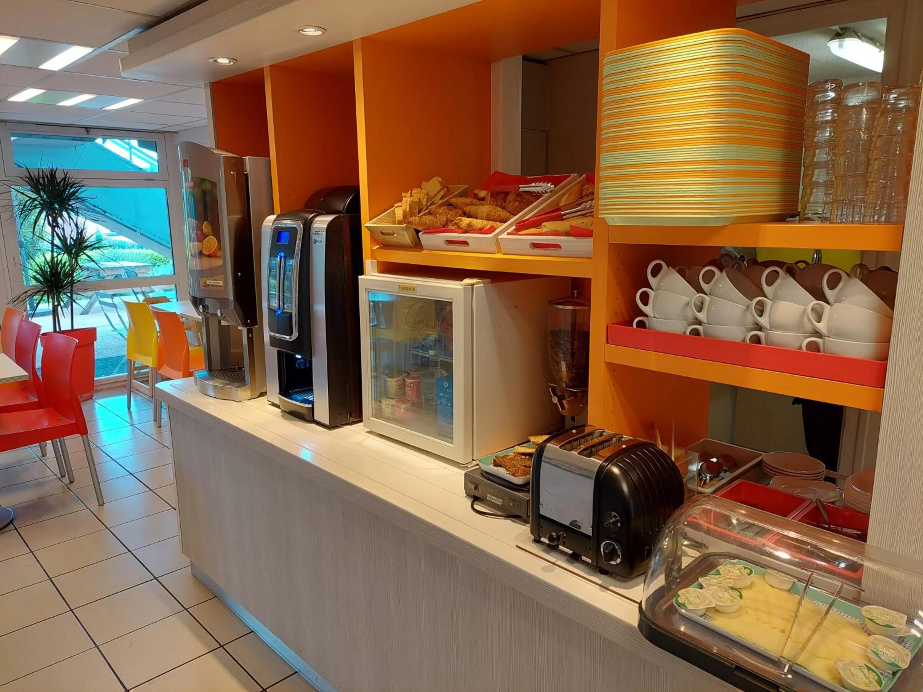 Buffet breakfast in Premiere Classe Saintes