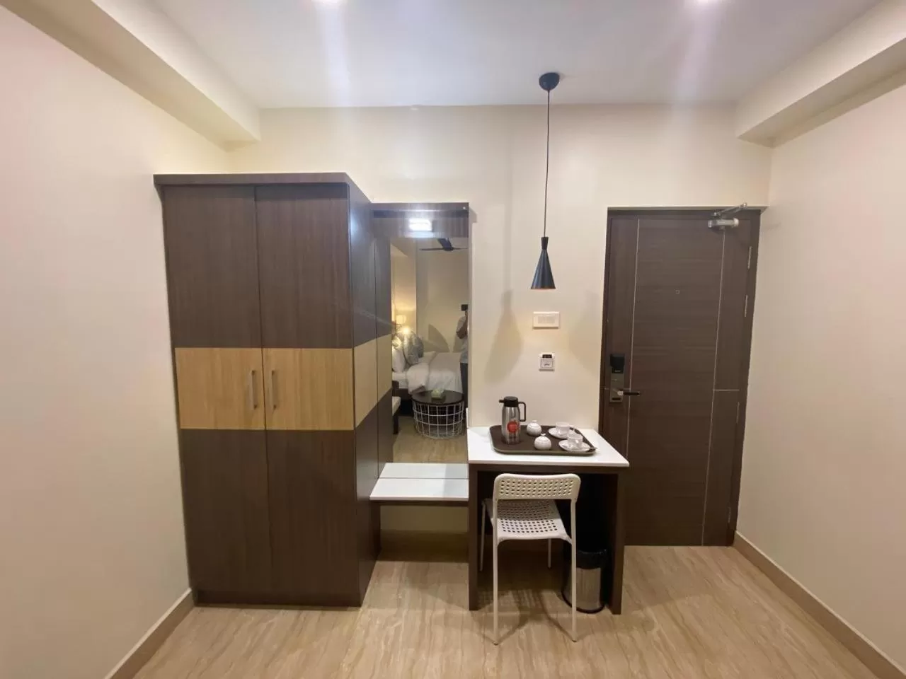 wardrobe in Le Shiv Executive Suite