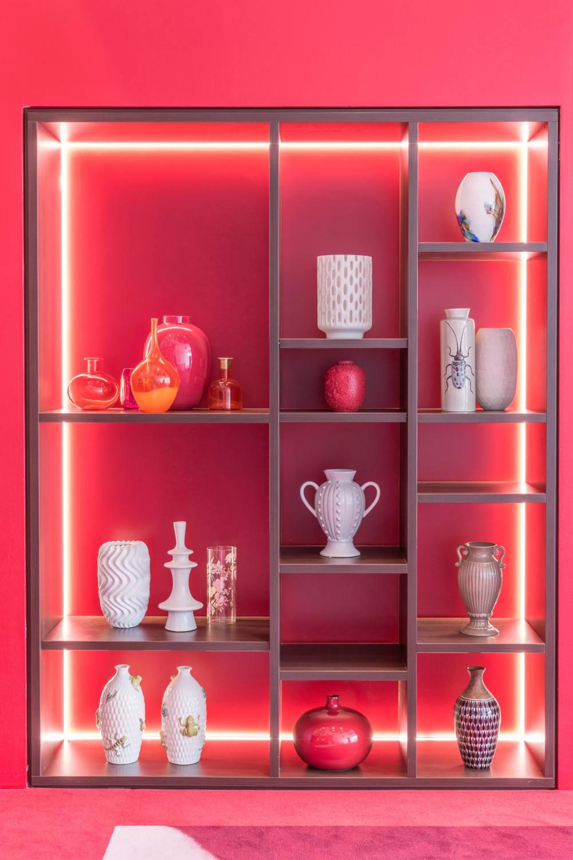 Lobby or reception in Airport Hotel Basel - Convenient & Friendly