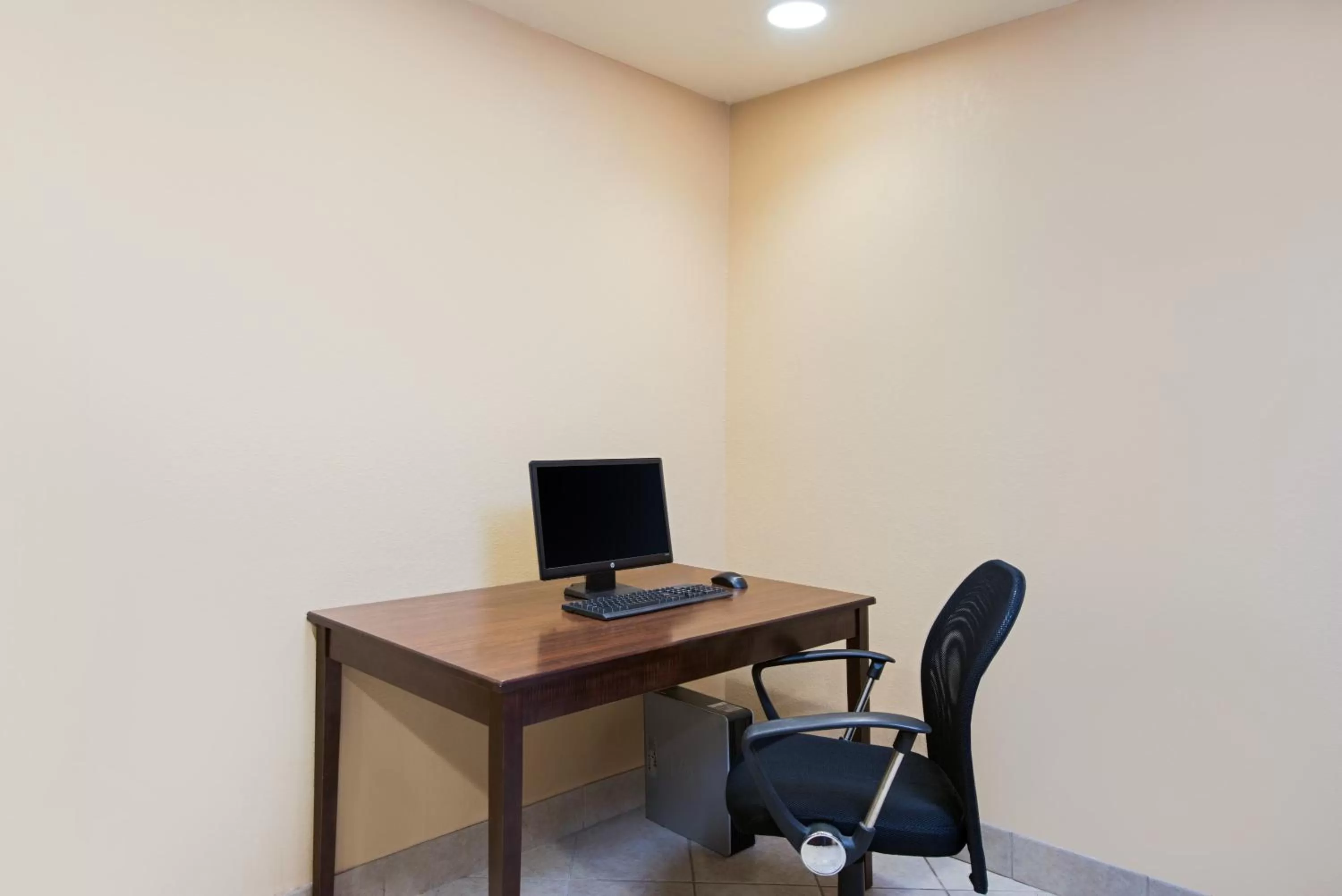 Area and facilities in Days Inn by Wyndham Fremont