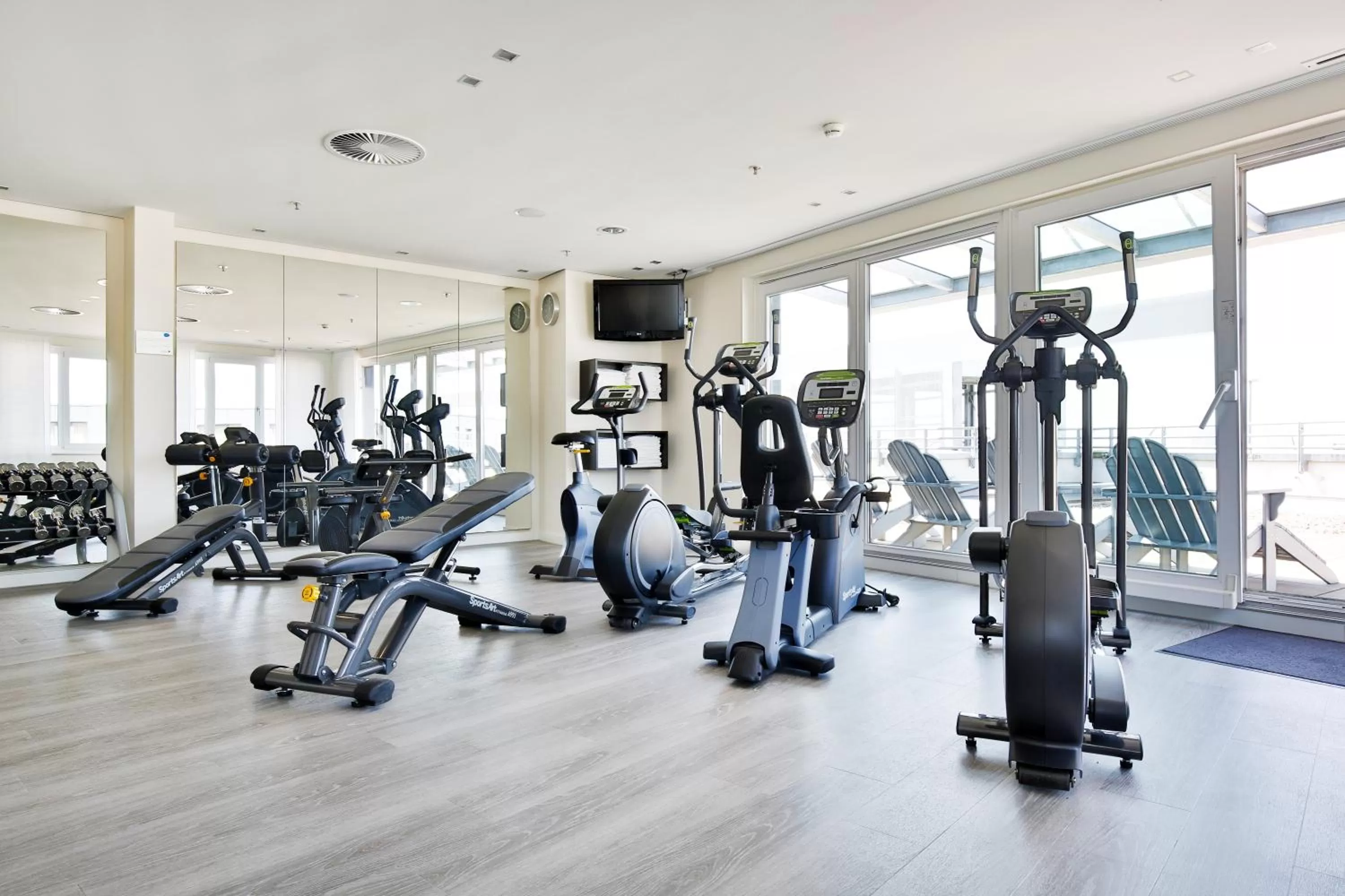 Fitness centre/facilities in Radisson Blu Hotel, Hamburg Airport