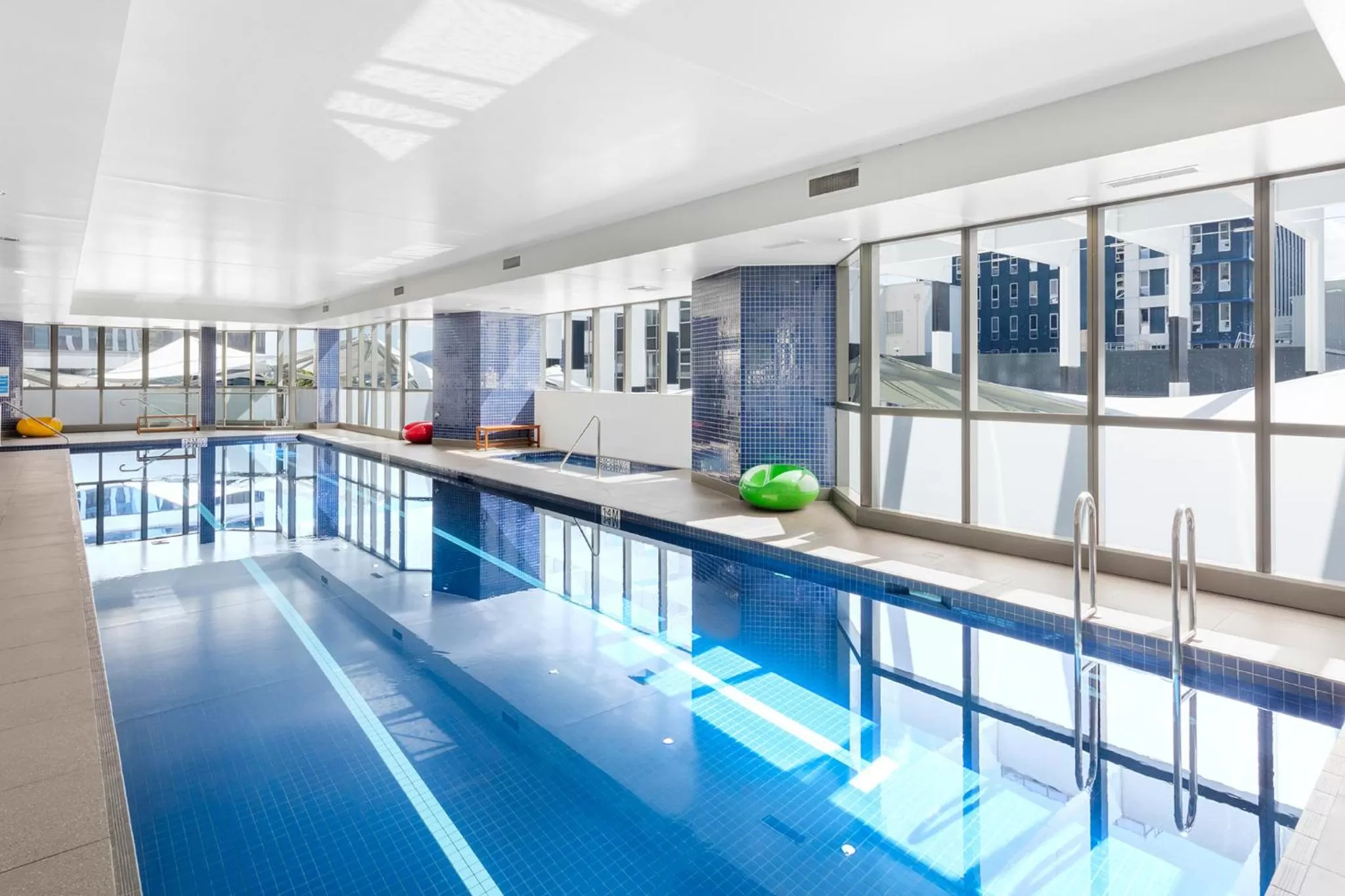 Swimming pool in Meriton Suites Herschel Street, Brisbane