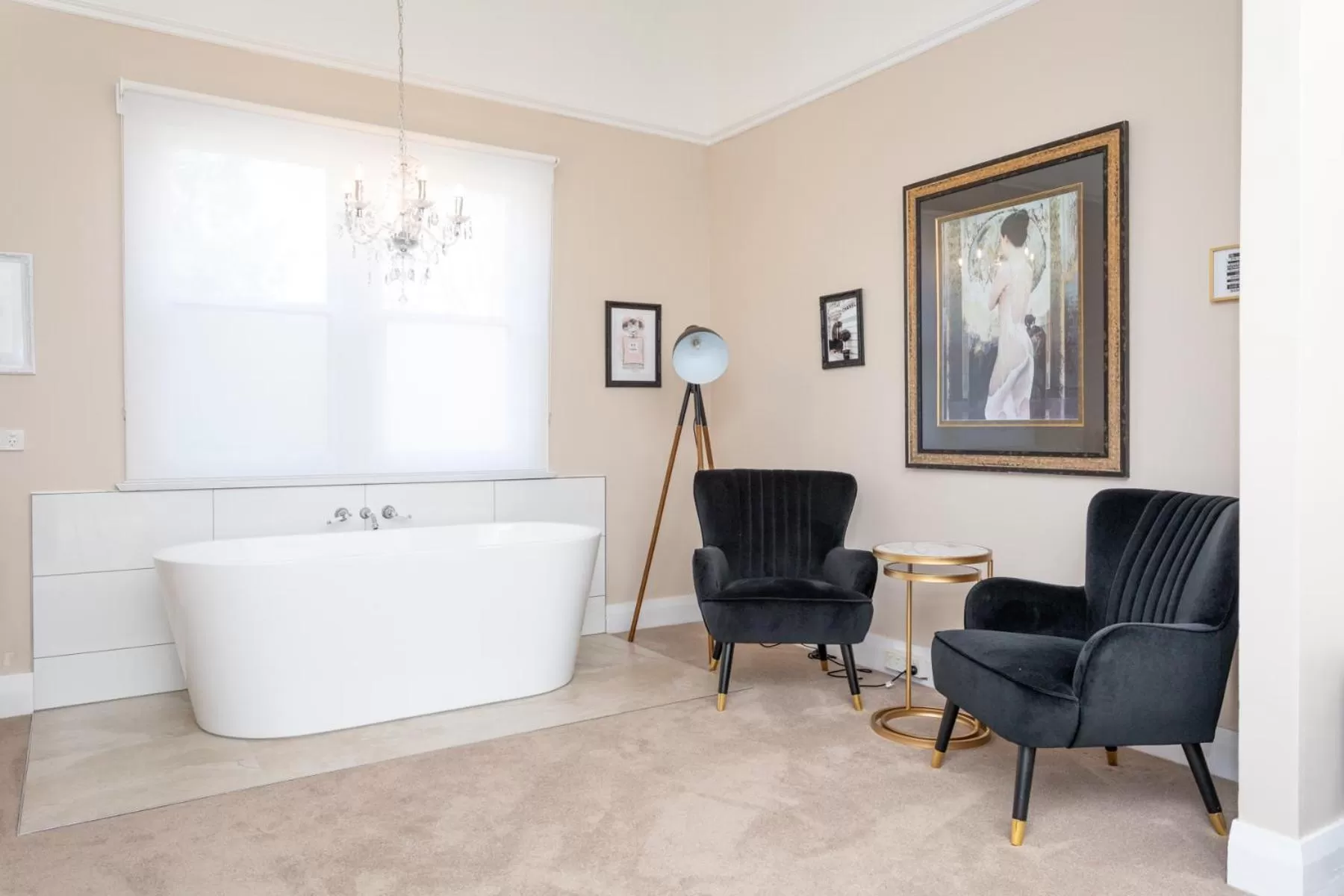 Seating area in The Dragonfly Inn