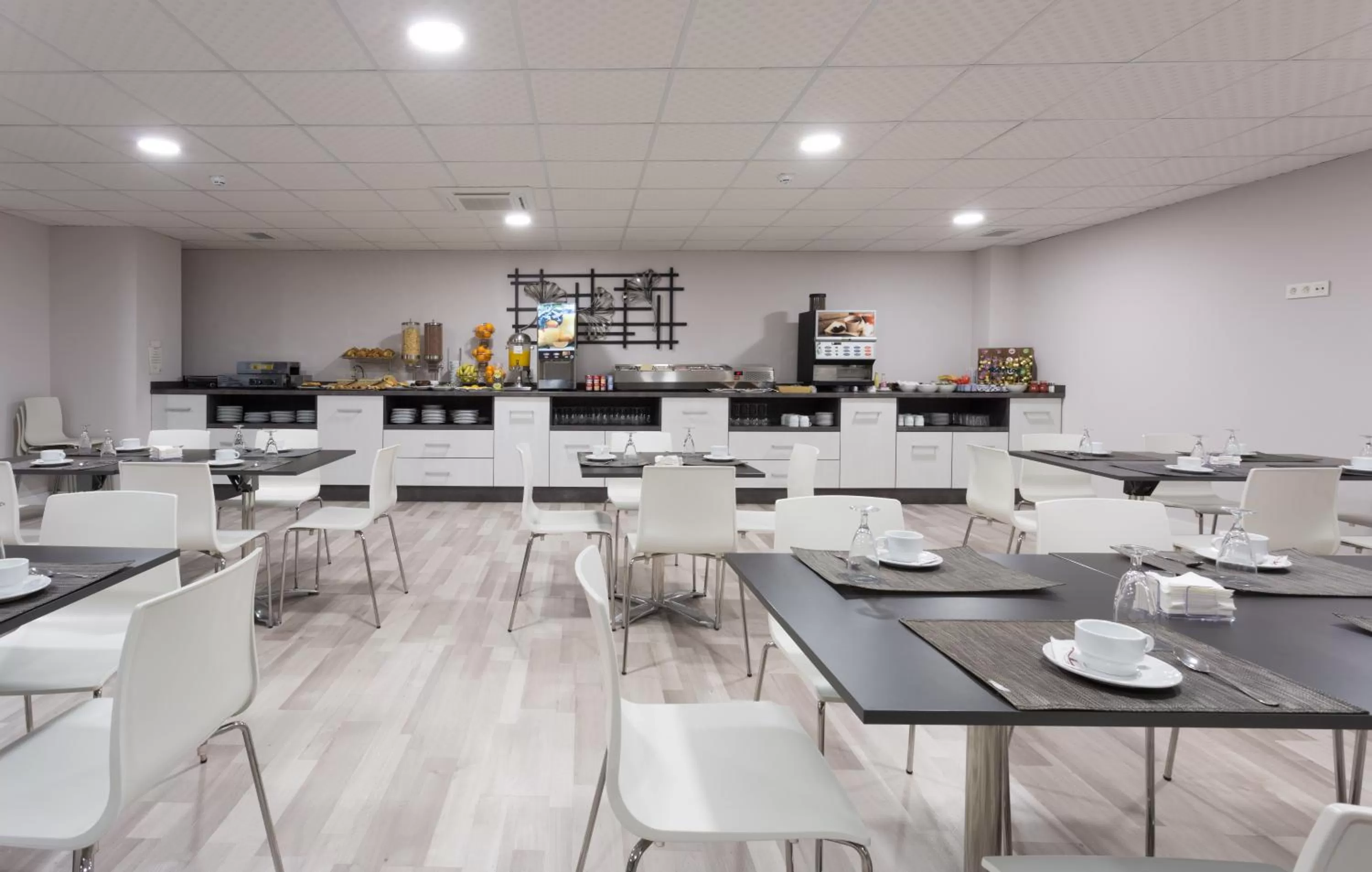 Restaurant/places to eat in Hotel Familia Conde